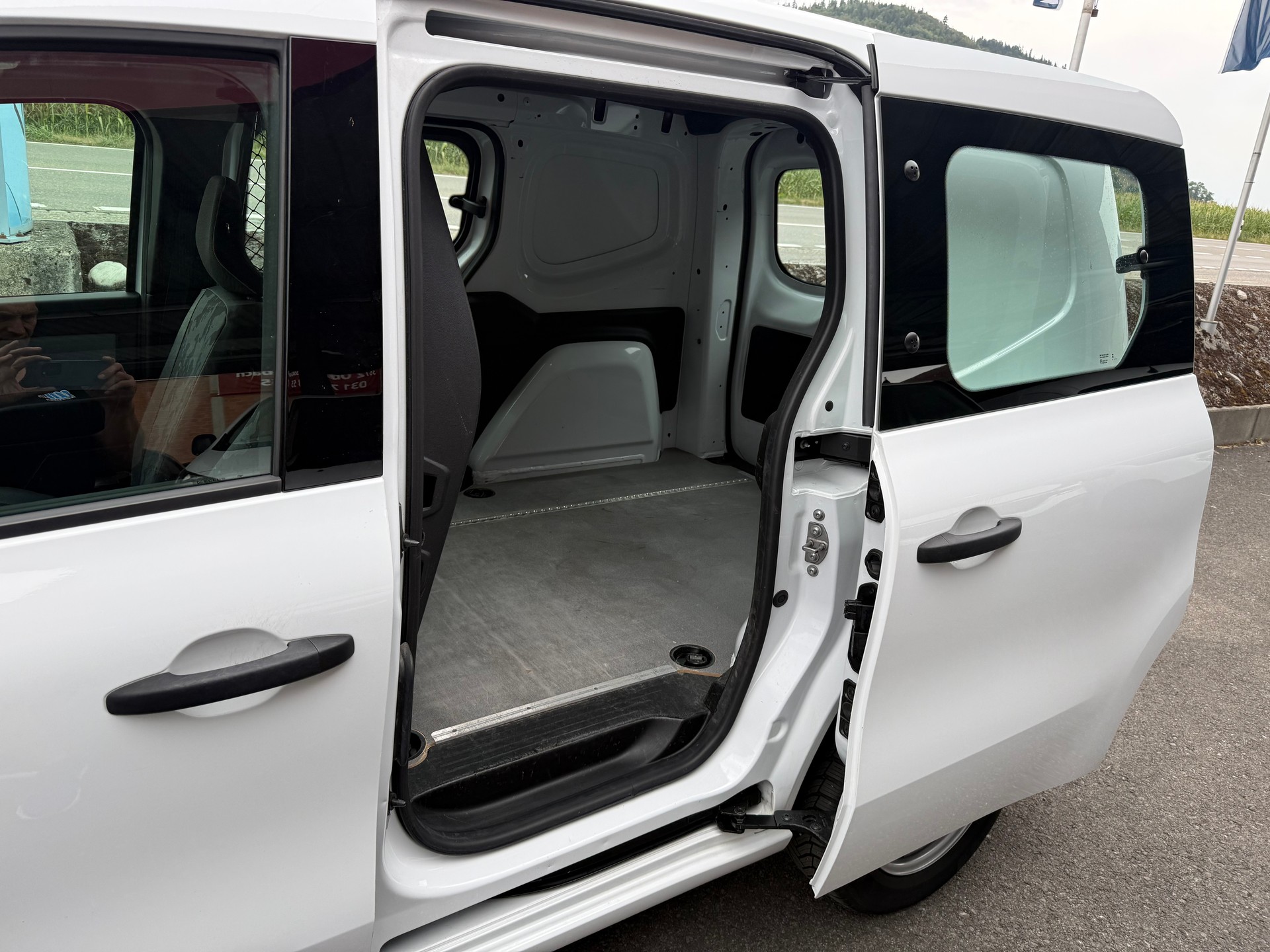 RENAULT Kangoo Van 1.5 dCi-showroom-element-2