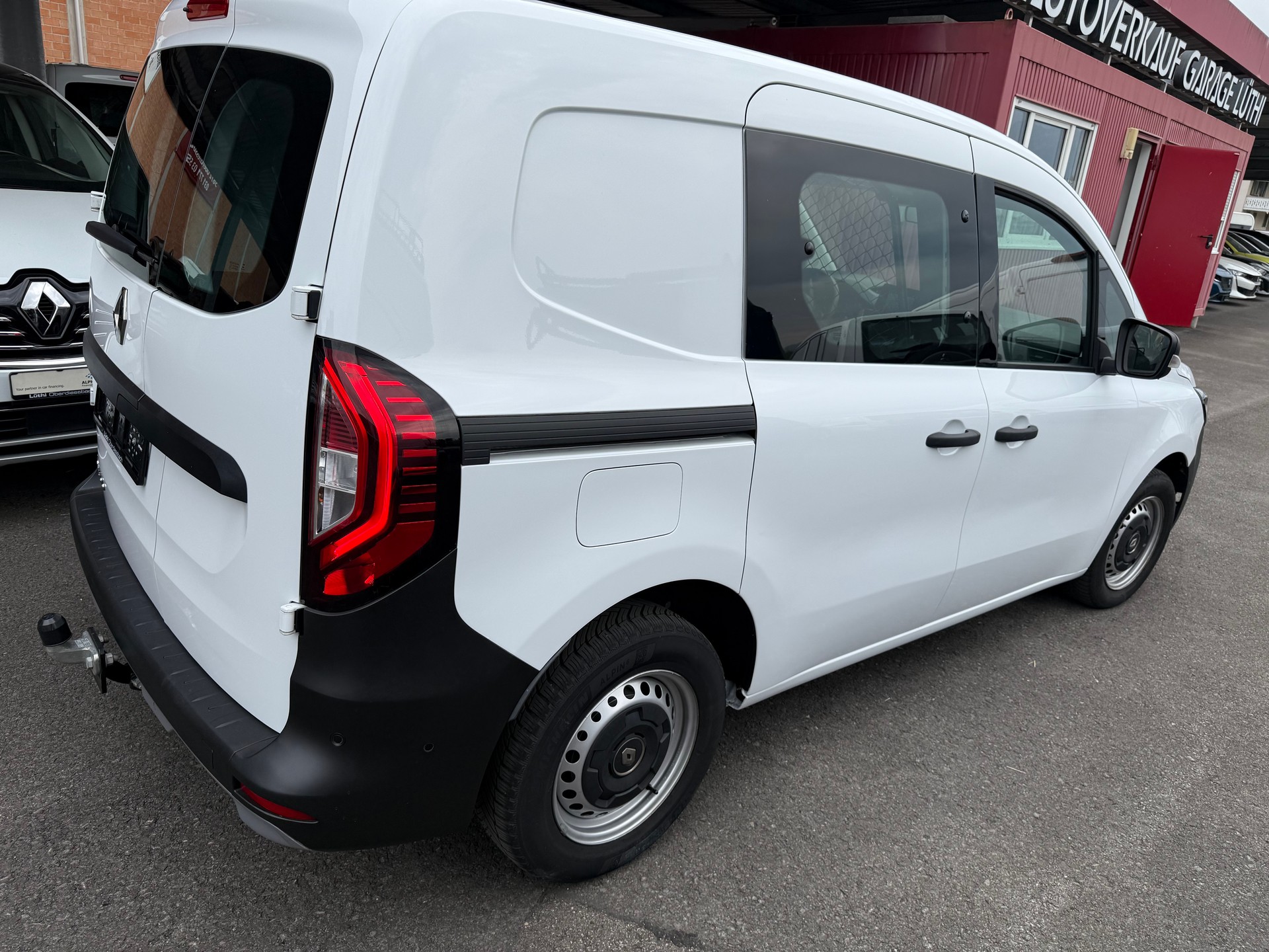 RENAULT Kangoo Van 1.5 dCi-image-5