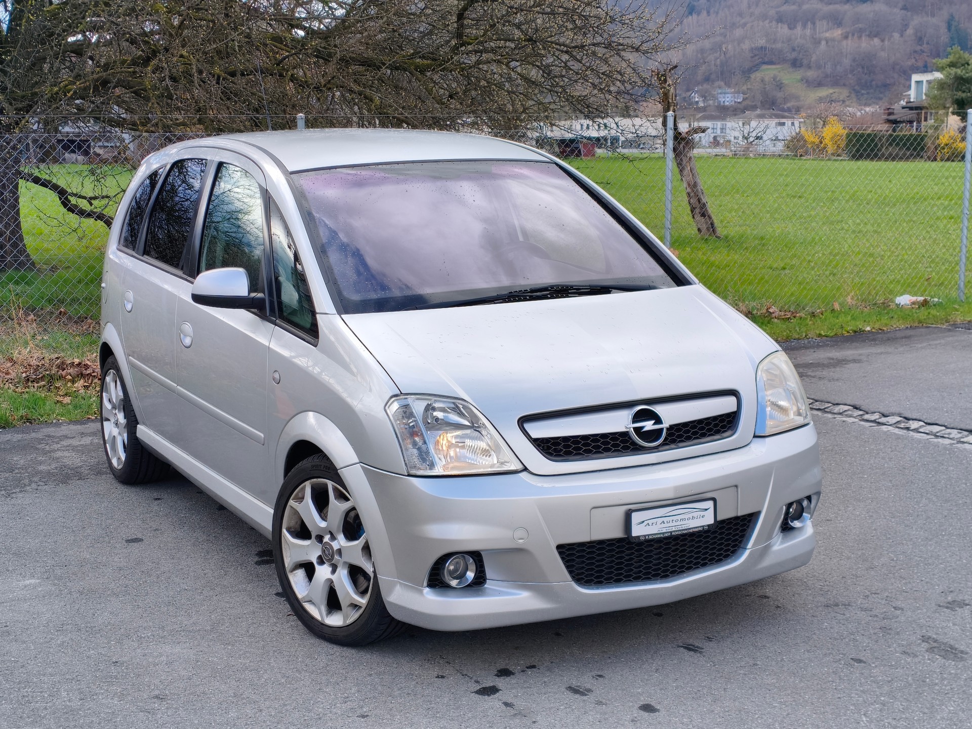 OPEL Meriva 1.6i 16V Turbo OPC-image-3