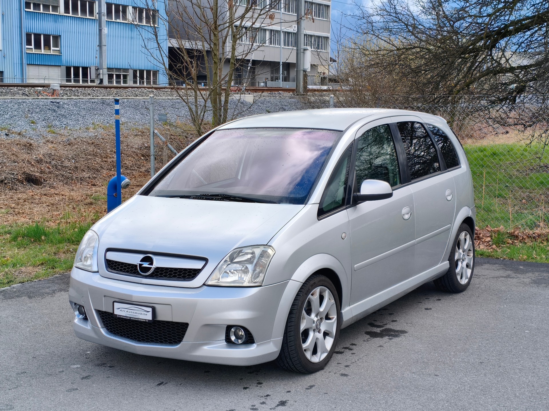 OPEL Meriva 1.6i 16V Turbo OPC-image-10