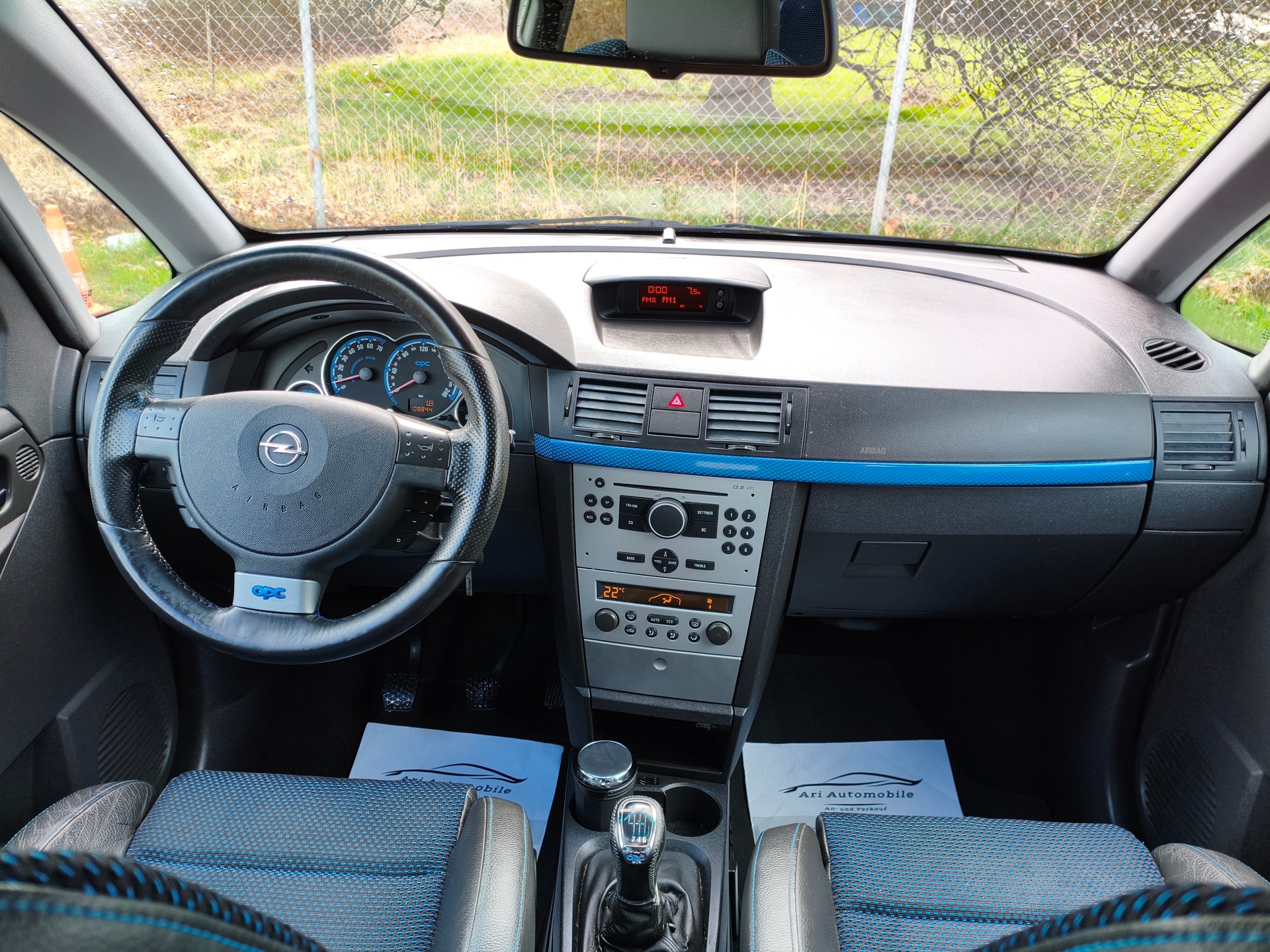 OPEL Meriva 1.6i 16V Turbo OPC-image-14