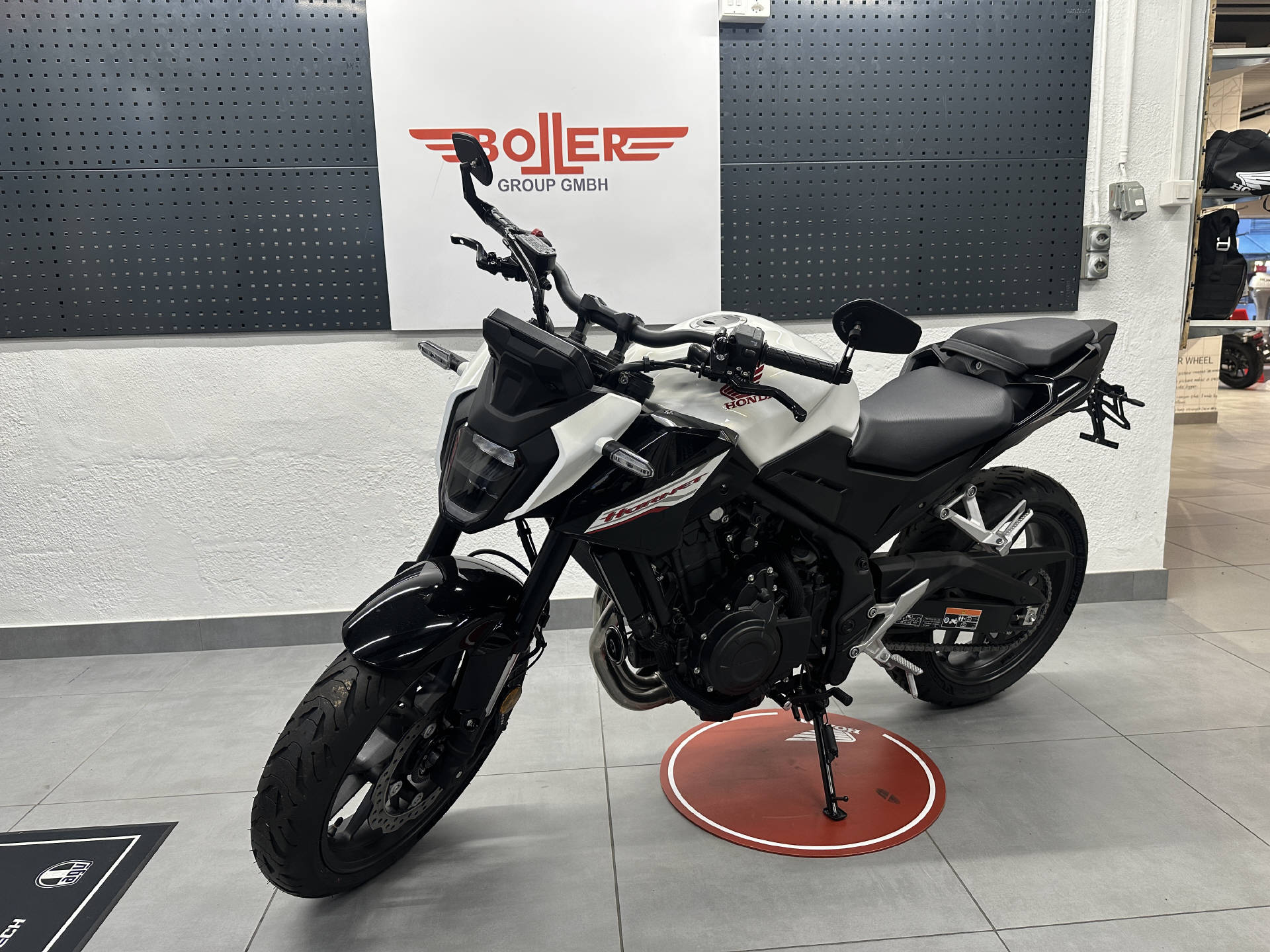 HONDA CB 500 Hornet | A2 | TFT Display | MIVV Slip-On | Kurzheck-image-9