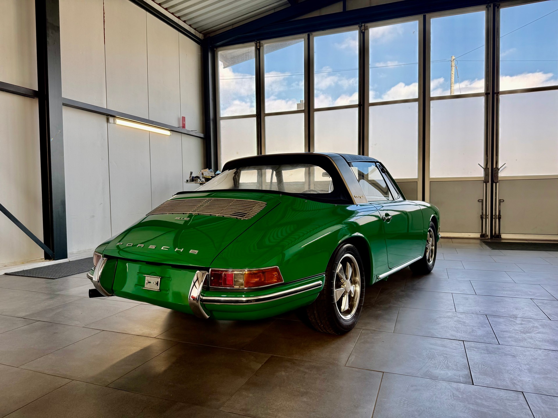 PORSCHE 912 Softwindow Targa-image-3