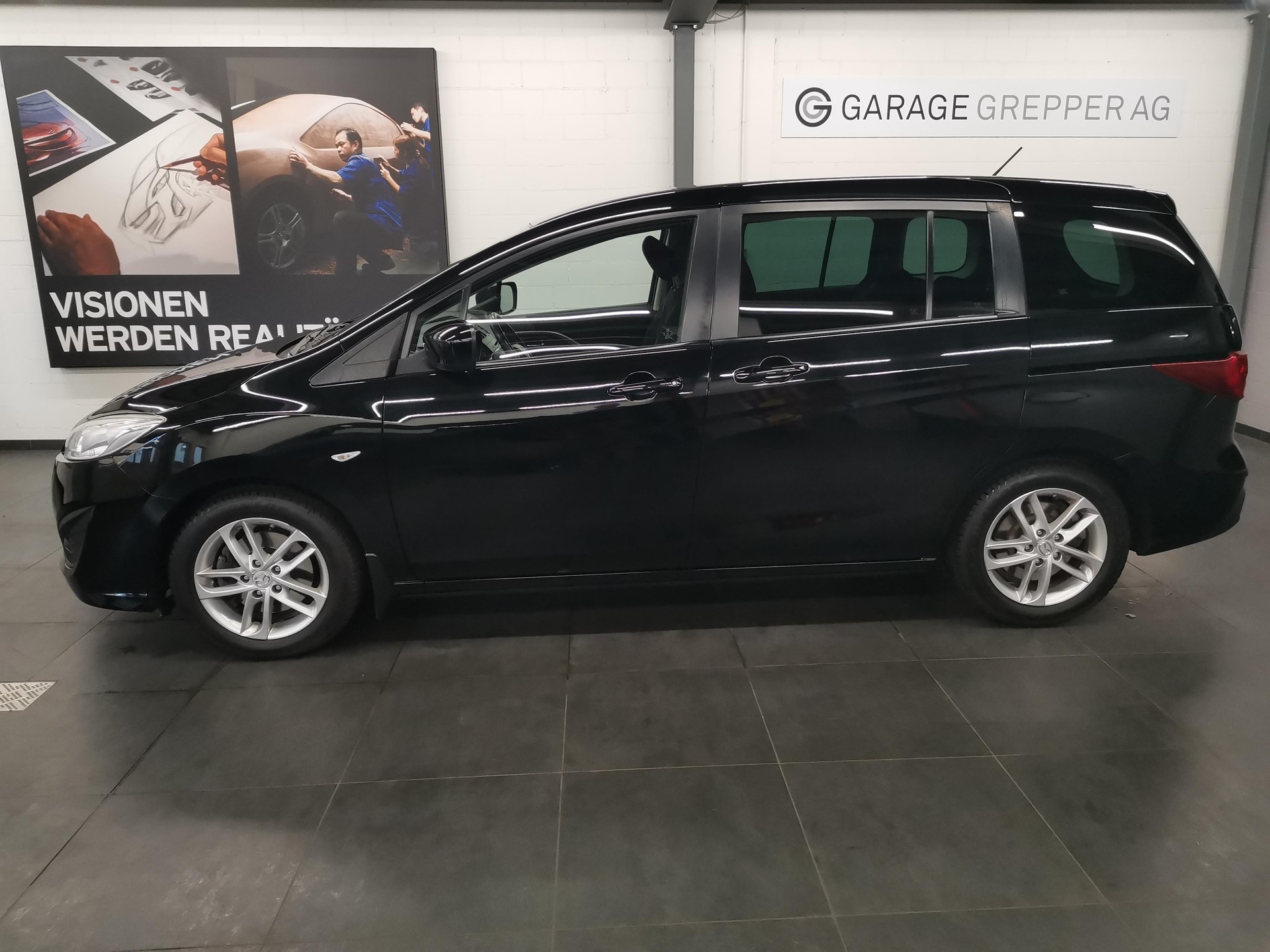 MAZDA 5 2.0 DISI Exclusive-image-3