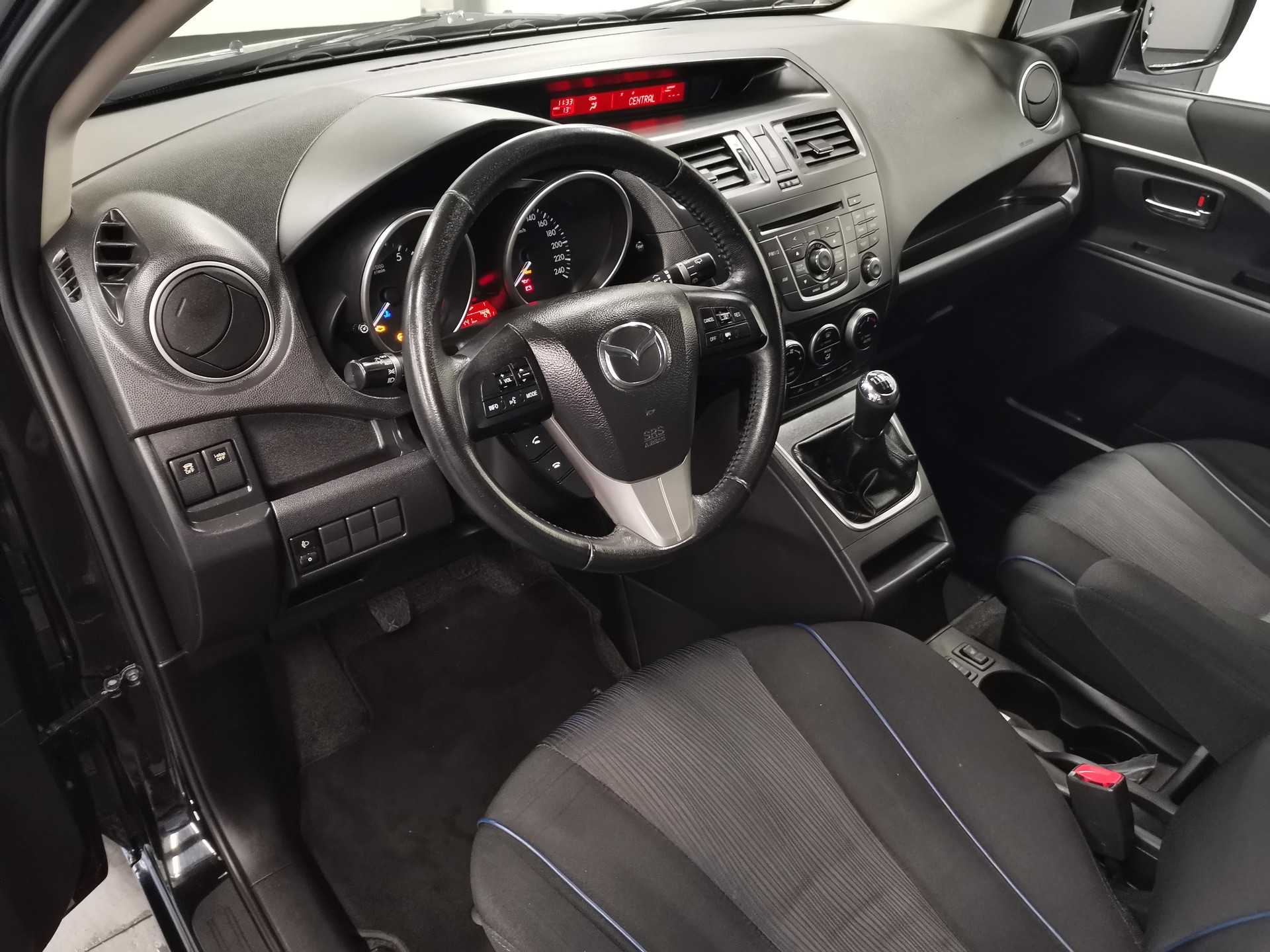 MAZDA 5 2.0 DISI Exclusive-image-6