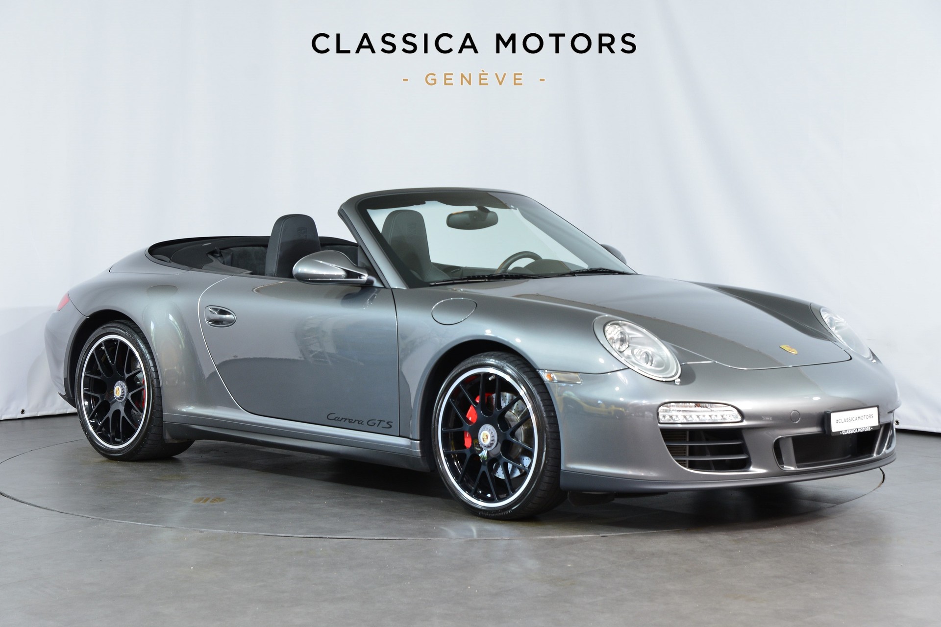 PORSCHE 911 Cabrio Carrera GTS-image-1