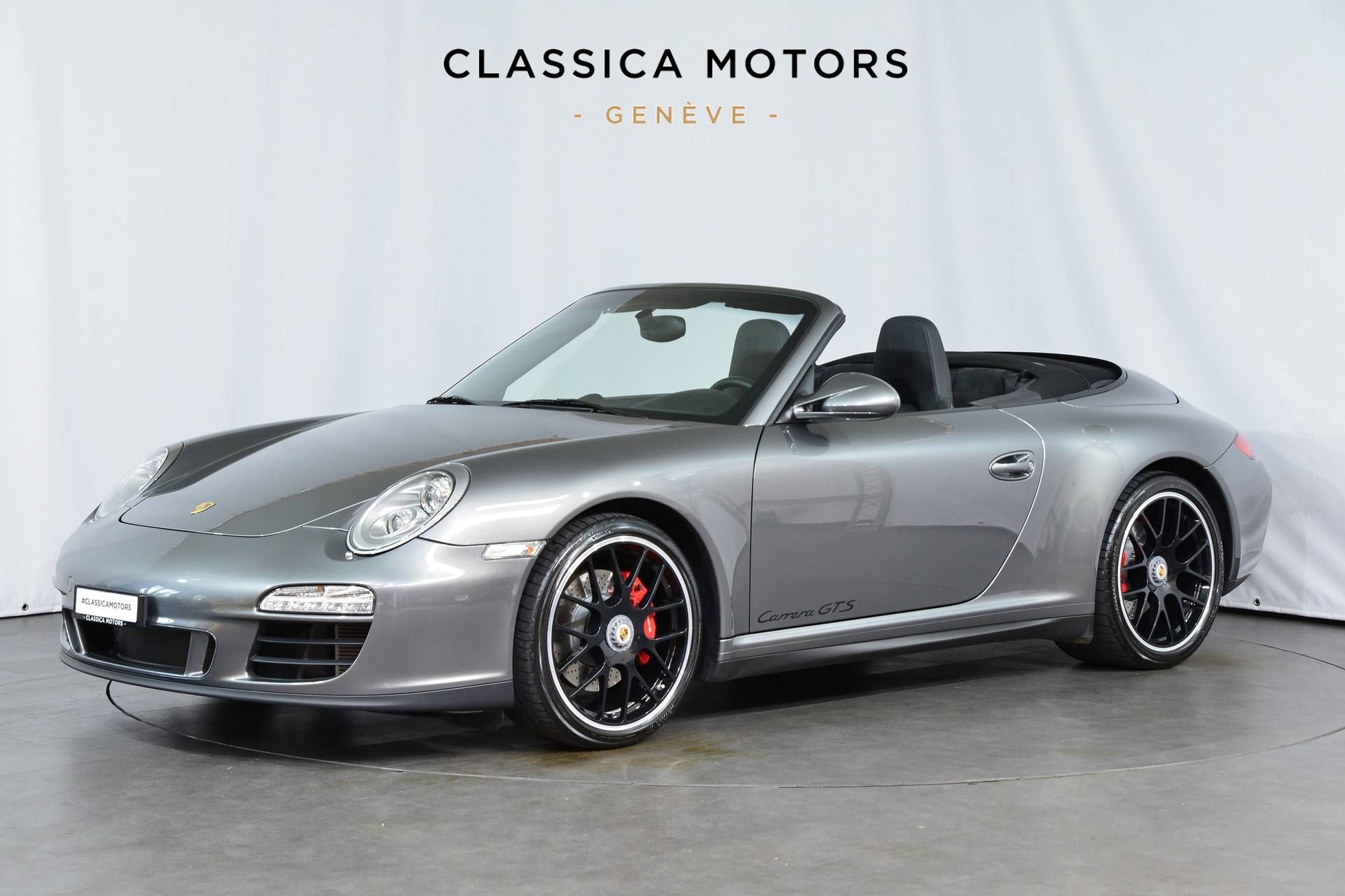 PORSCHE 911 Cabrio Carrera GTS-image-8