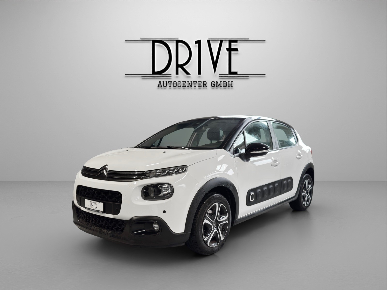 CITROEN C3 1.2i PureTech Shine EAT6-image-0