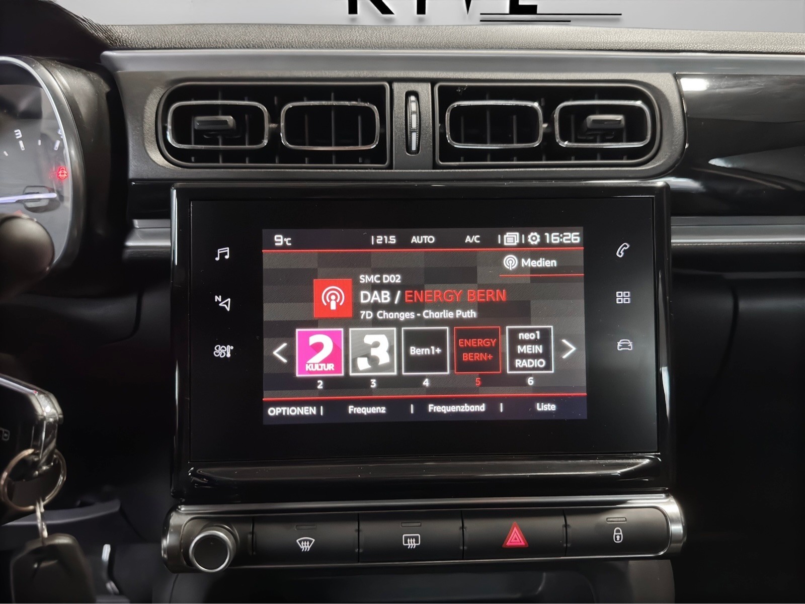 CITROEN C3 1.2i PureTech Shine EAT6-image-15