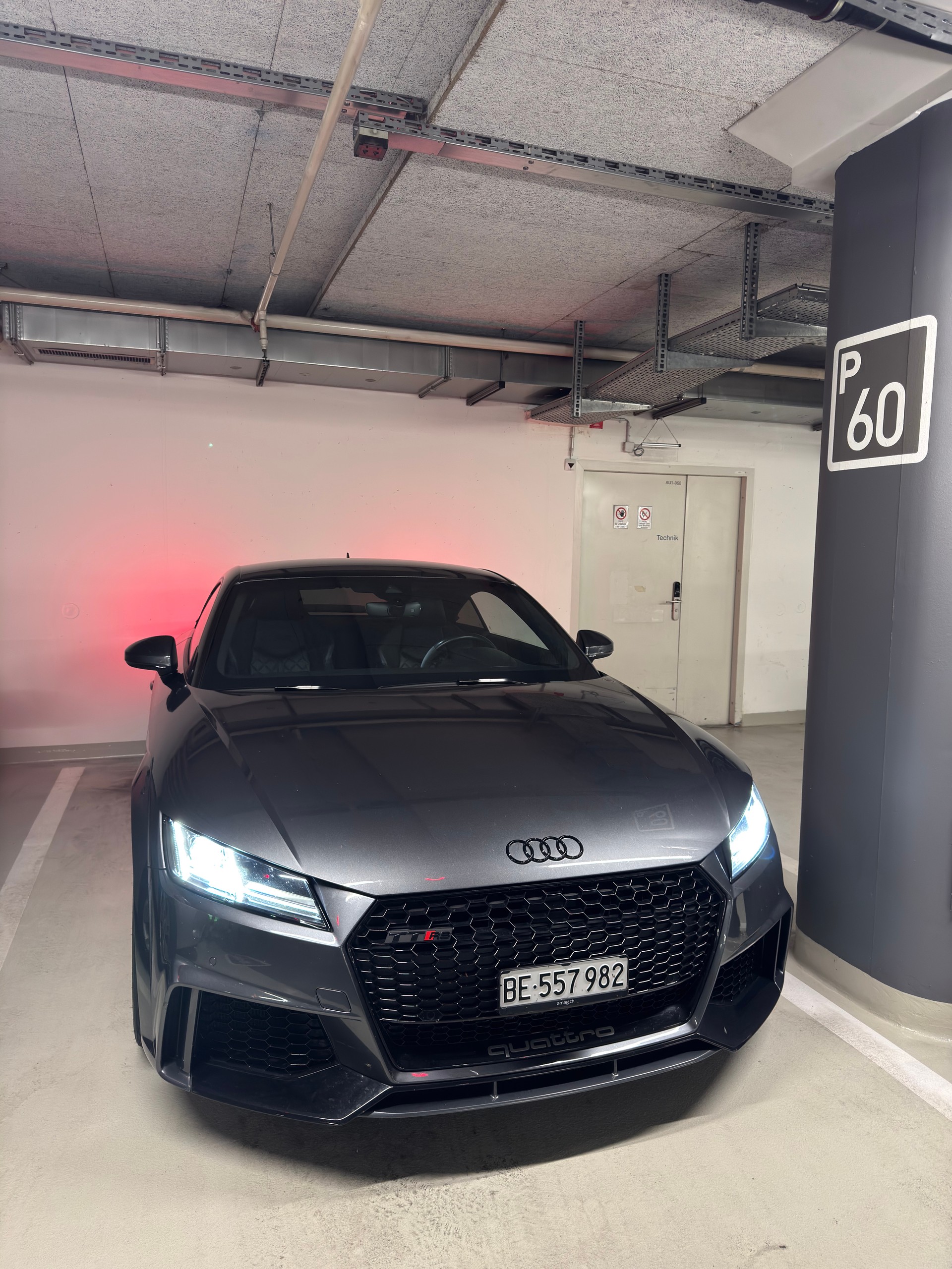 AUDI TT RS Coupé 2.5 TFSI quattro S-tronic-image-1