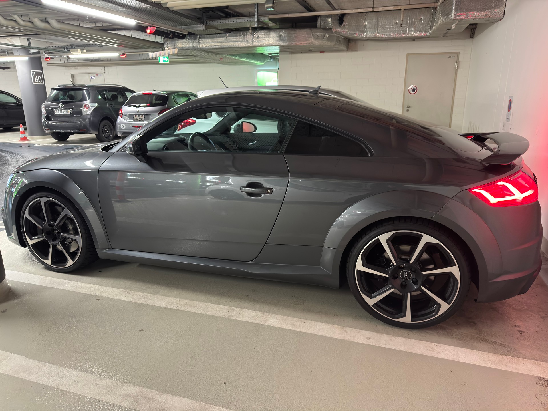 AUDI TT RS Coupé 2.5 TFSI quattro S-tronic-image-0