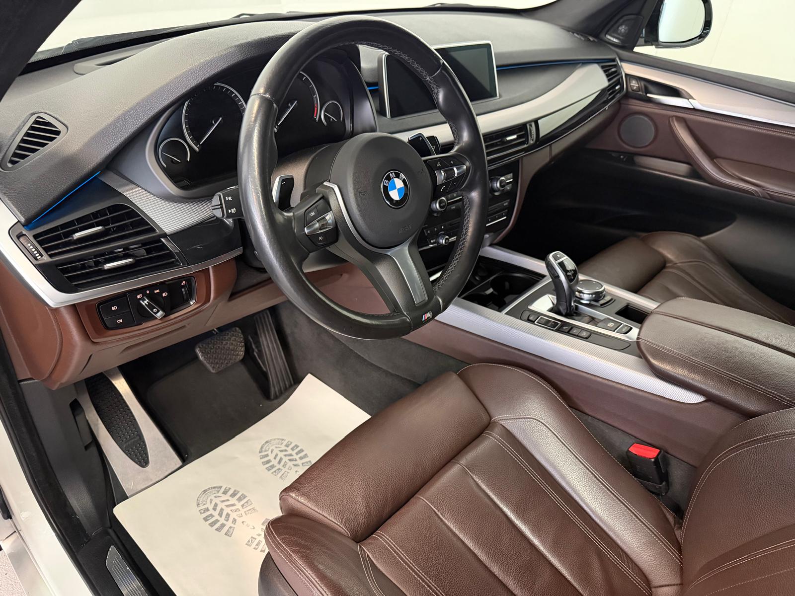 BMW X5 xDrive 25d Steptronic-image-15