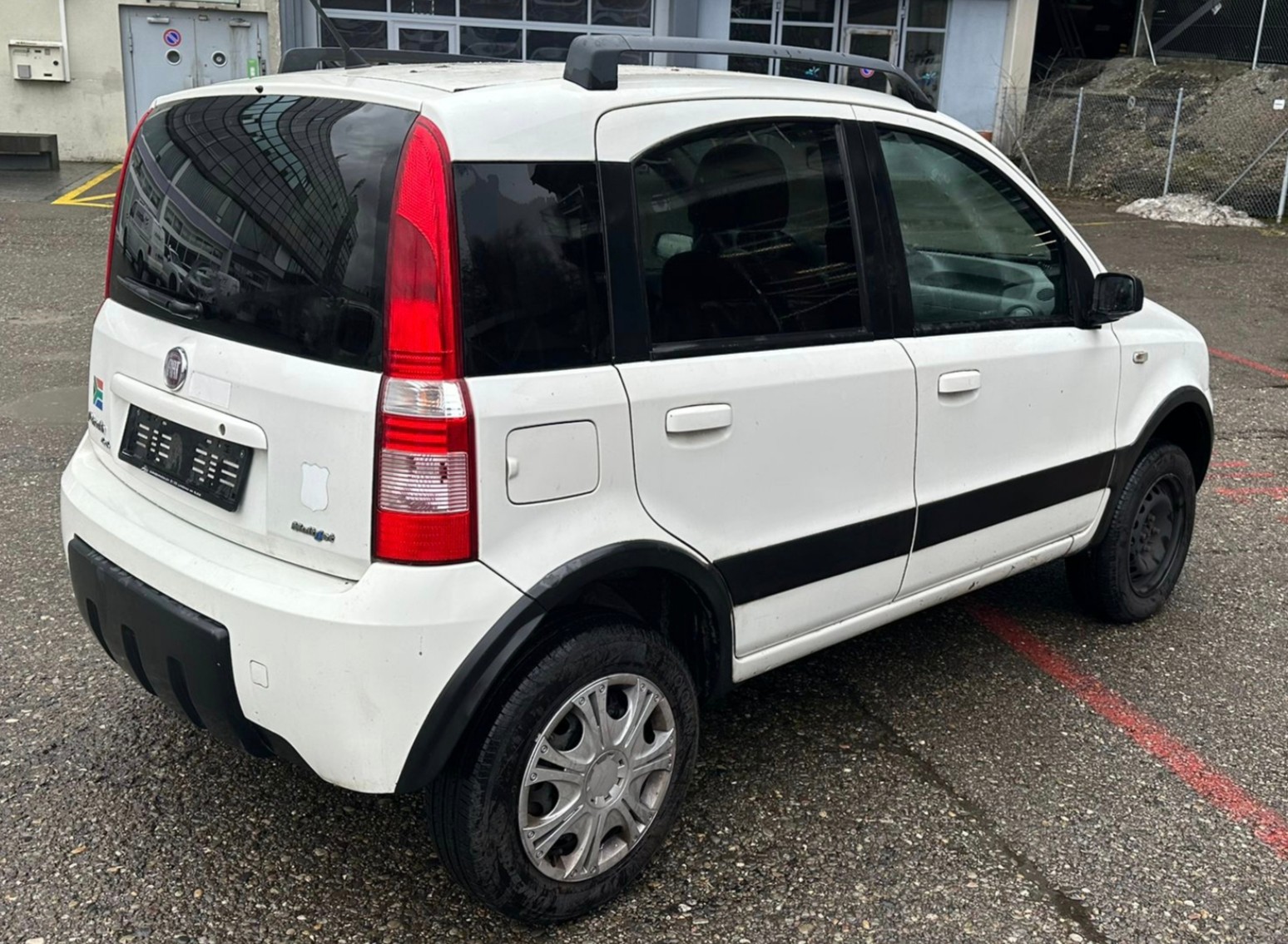 FIAT Panda 1.3 16V JTD Cross 4x4-image-2