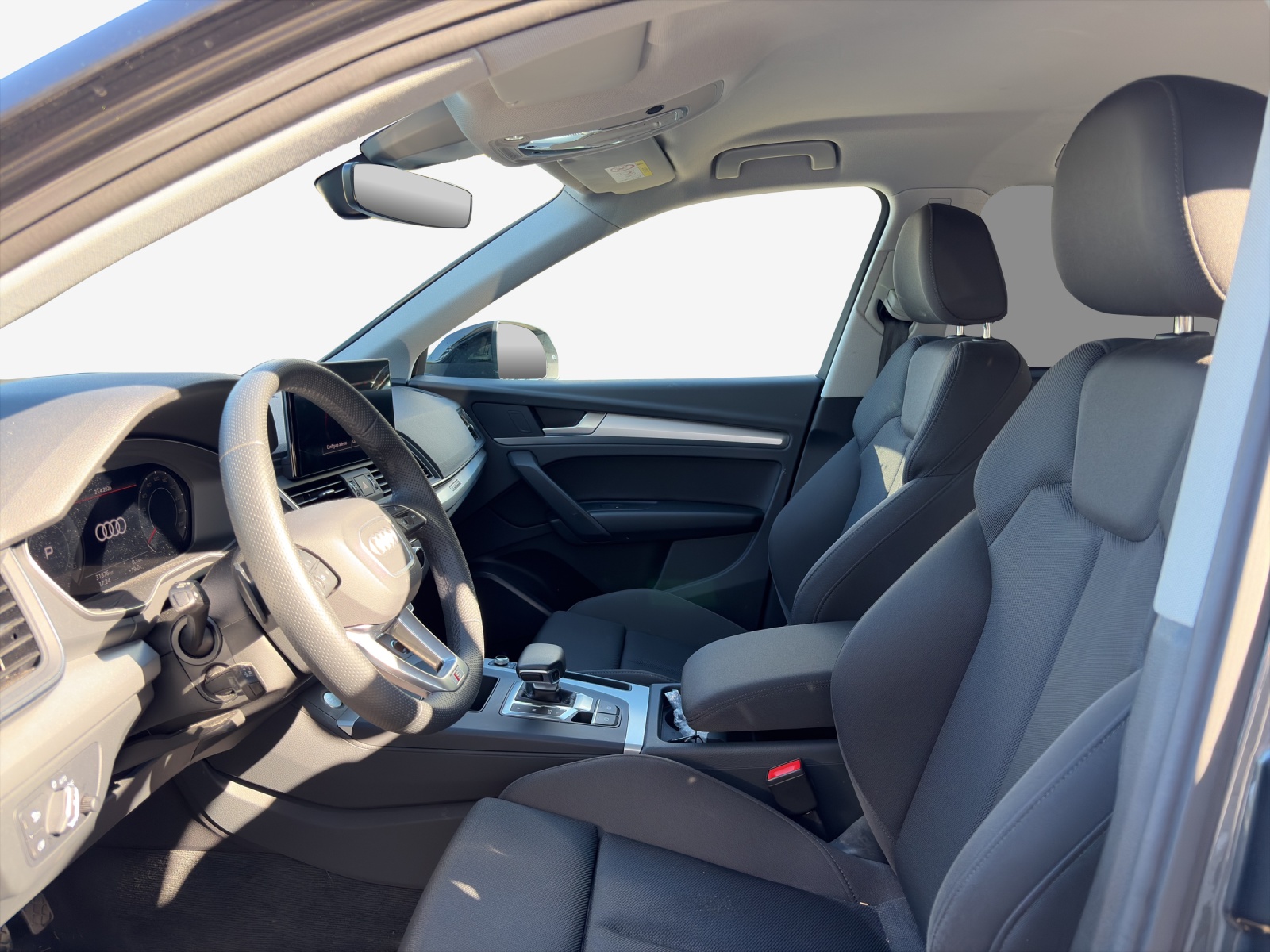 AUDI Q5 40 TDI Black Edition quattro S-tronic-image-7