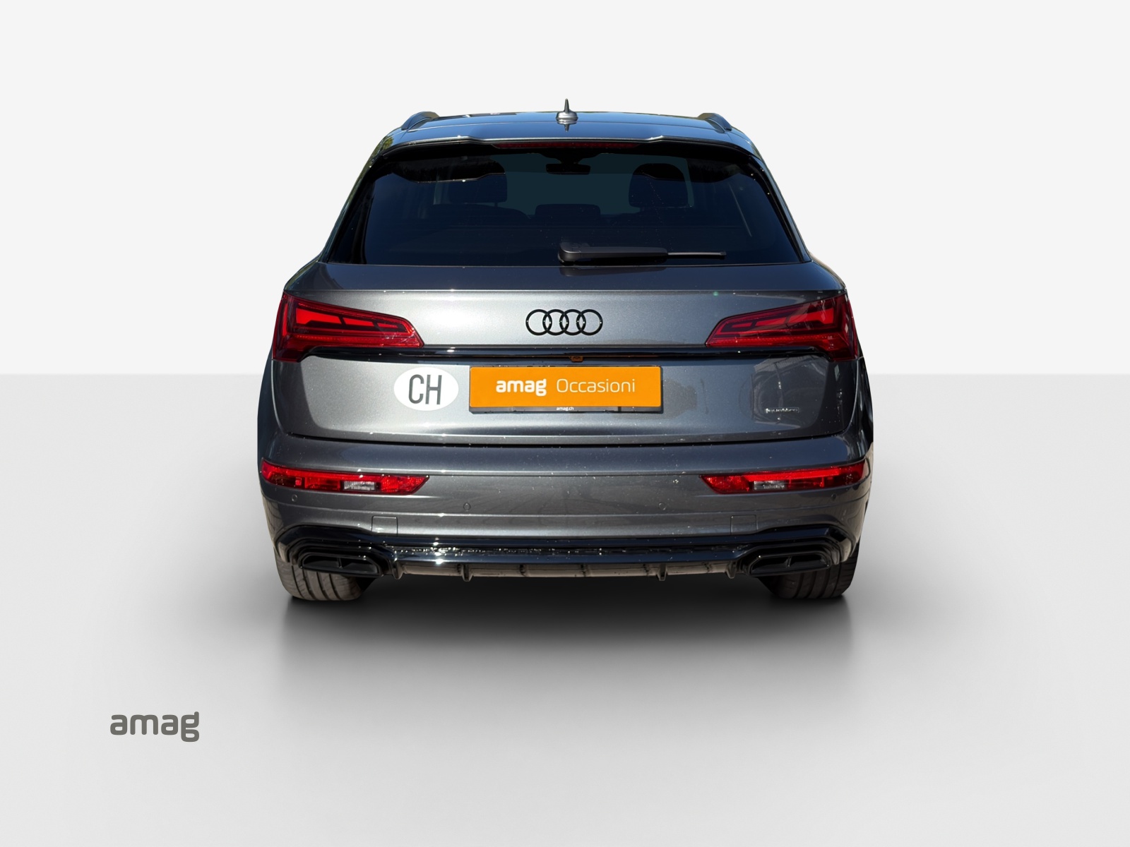 AUDI Q5 40 TDI Black Edition quattro S-tronic-image-3