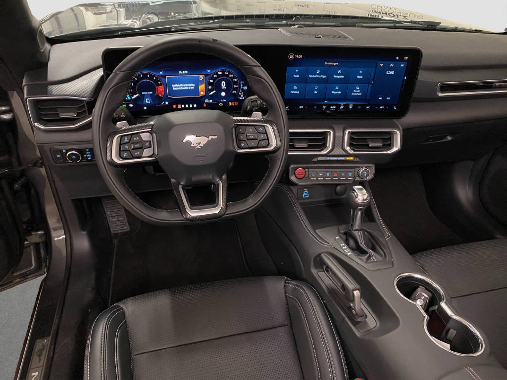 FORD Mustang Convertible 5.0 V8 GT-image-8