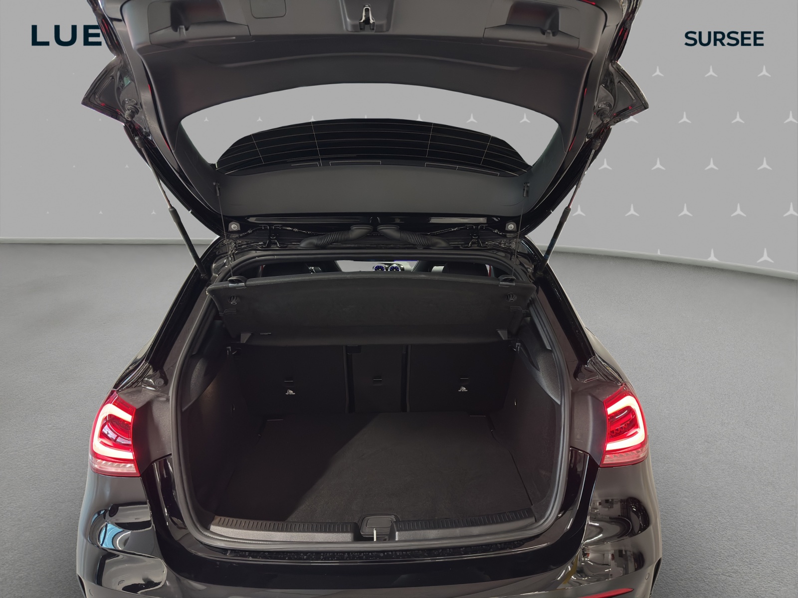 MERCEDES-BENZ A 45 AMG 4Matic+ Speedshift-image-14