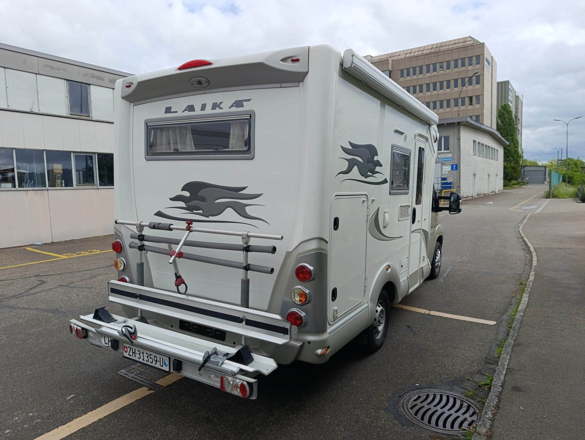 LAIKA X 595R***Echtes Schnäppli: Kompakter Luxus auf Rädern! ***AUTOMAT* Solar Panel* Ventilator* Töffträger *Rückfahrkamera*-showroom-element-2