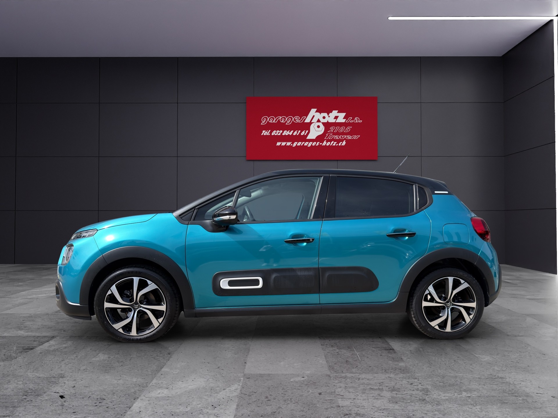 CITROEN C3 1.2 PureTech Shine-image-2