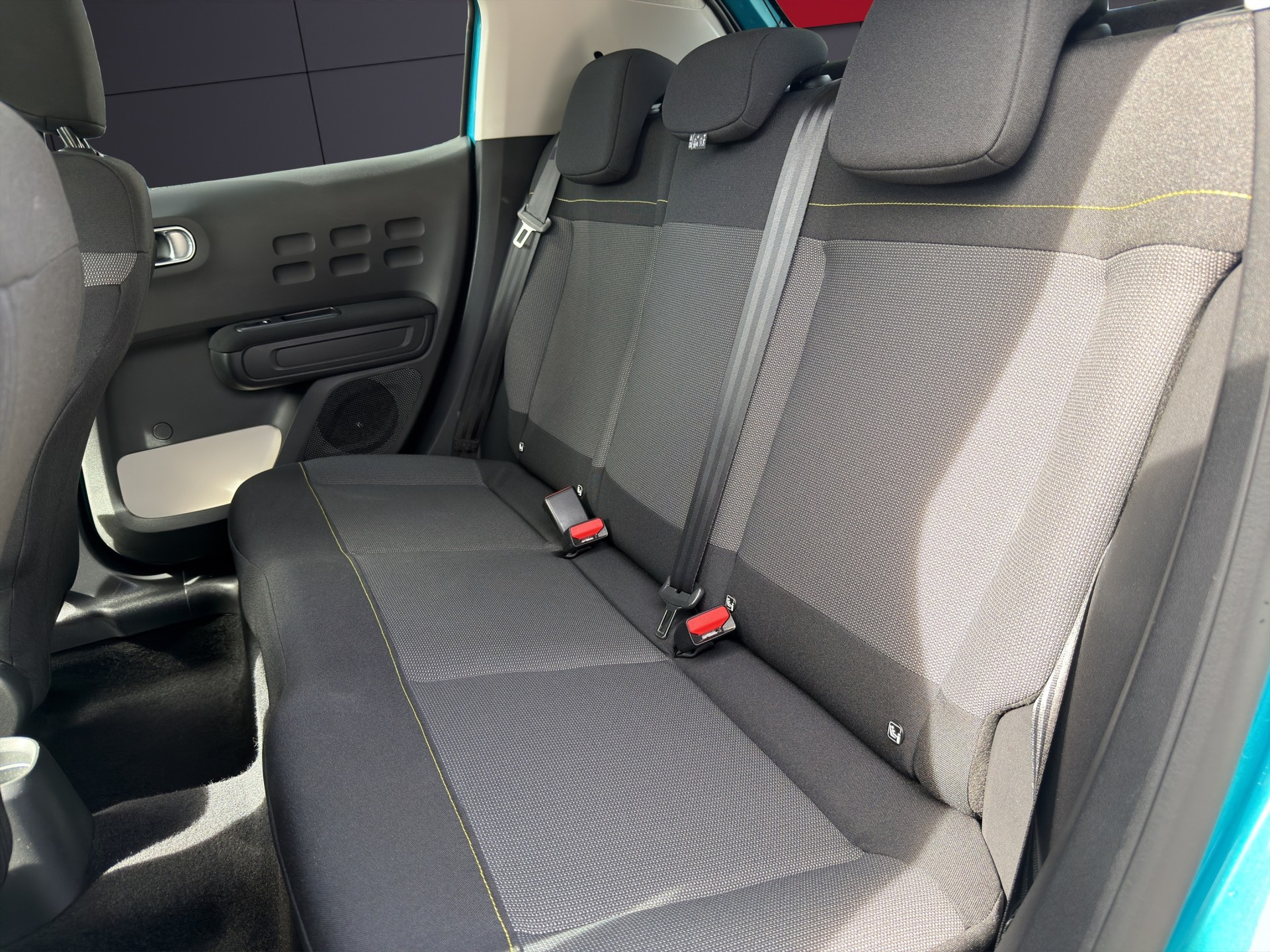 CITROEN C3 1.2 PureTech Shine-image-6