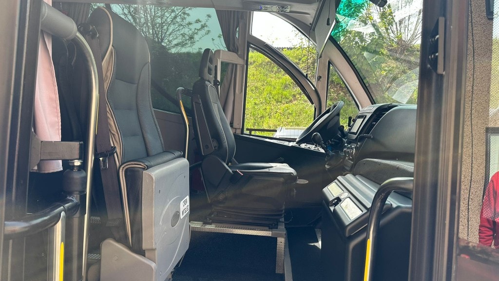 IVECO Daily 72C18 Autobus-image-9