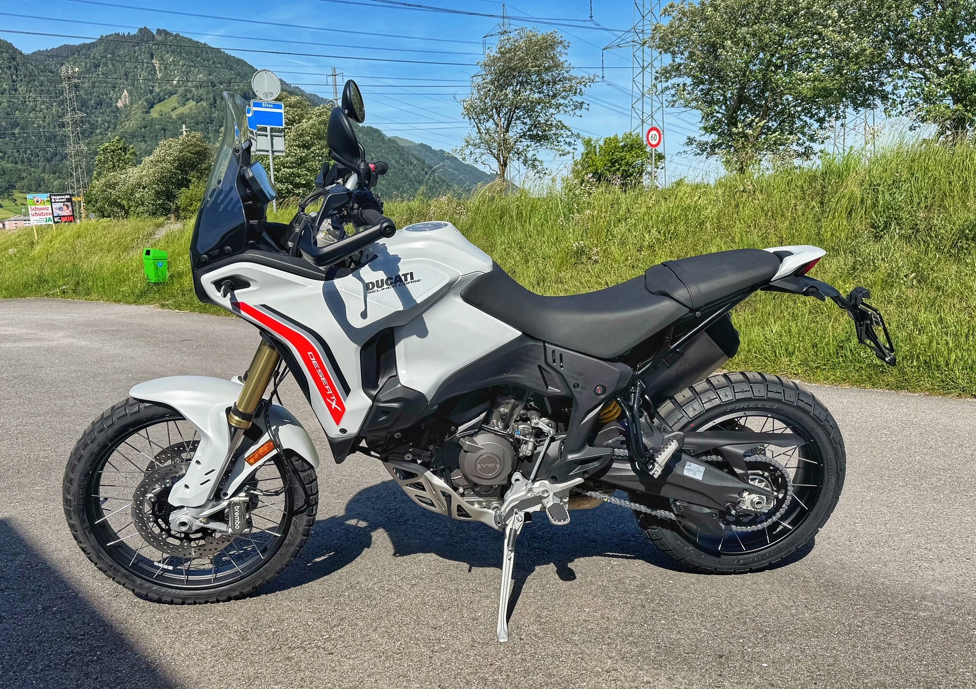 DUCATI V2-image-1