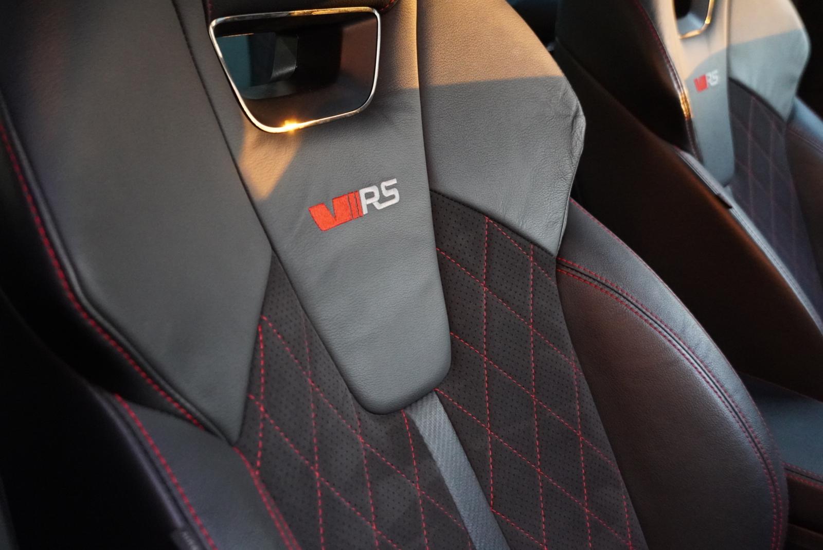 SKODA Octavia Combi 2.0 TSI DSG RS-image-27