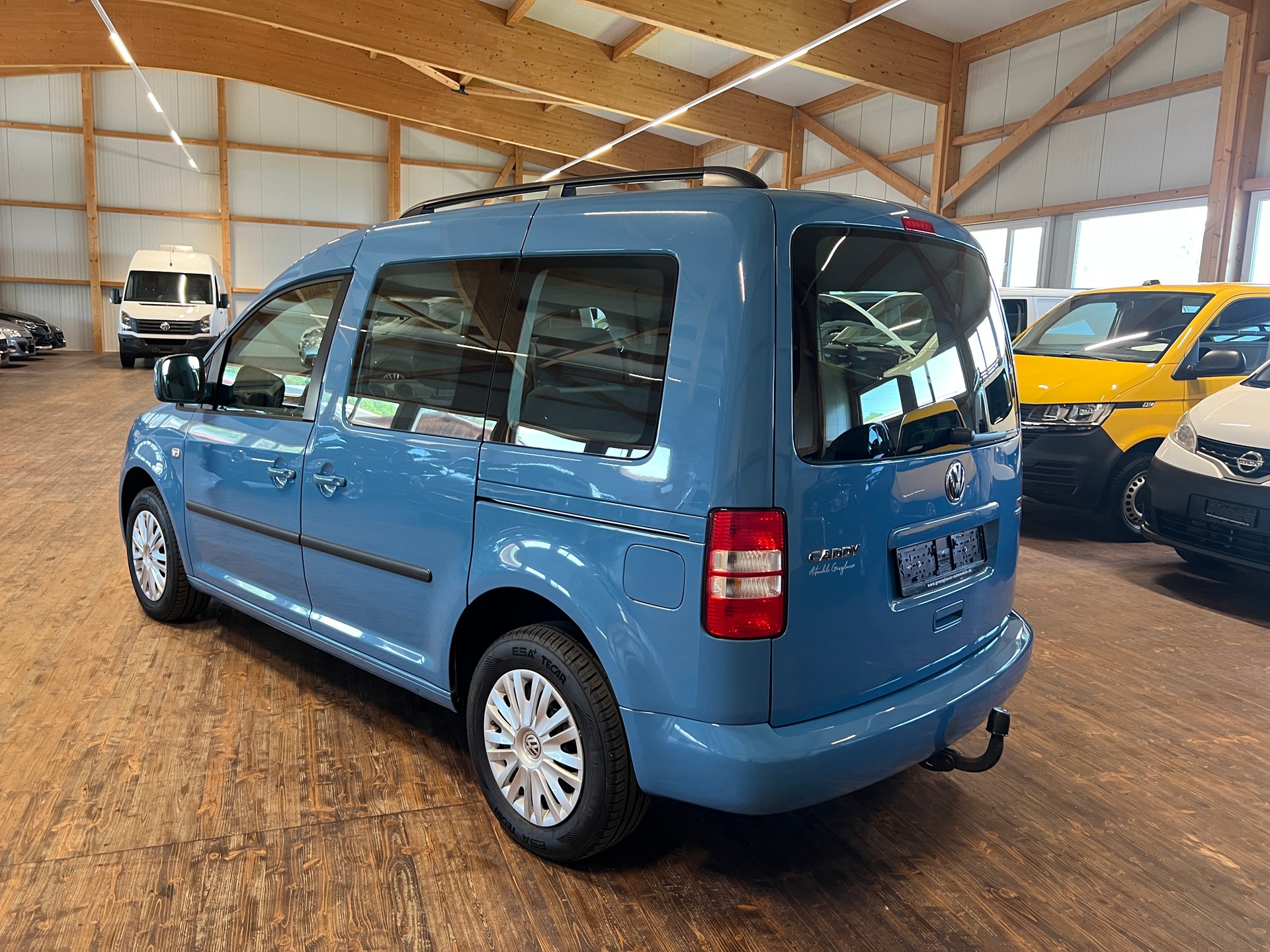 VW Caddy 1.2 TSI Blue Motion Technology Trendline-image-6