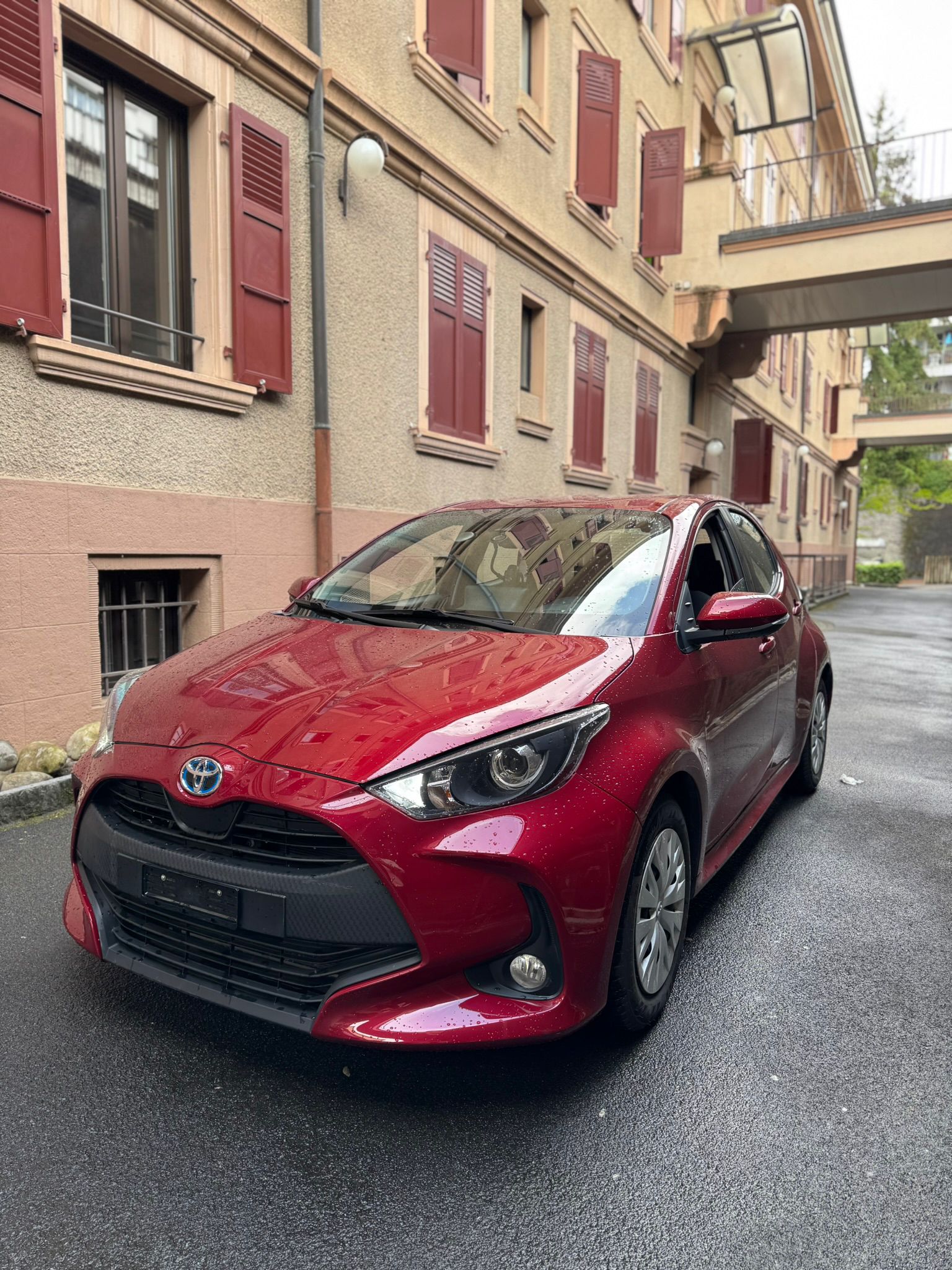 TOYOTA Yaris 1.5 Premiere Edition e-CVT