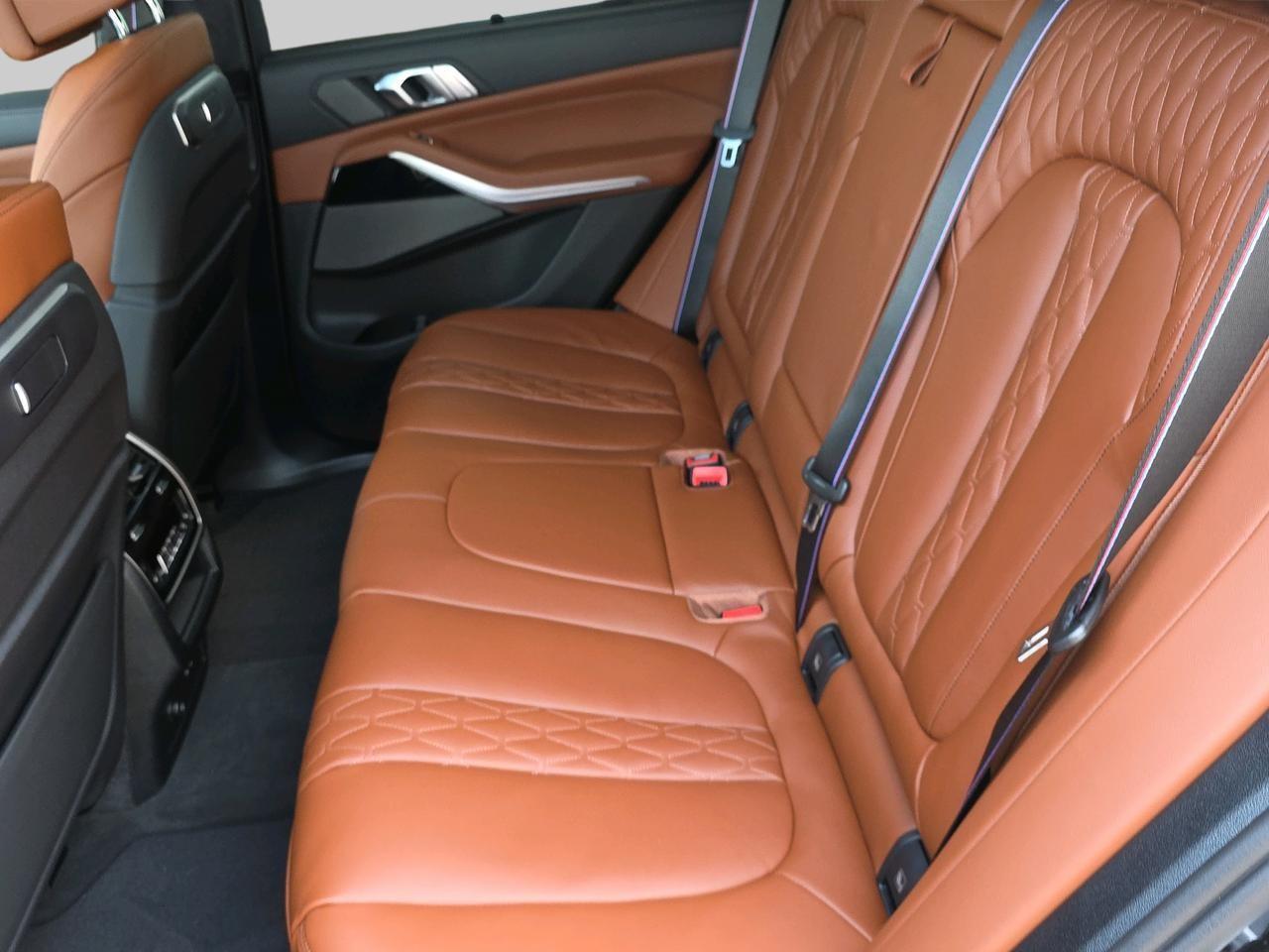 BMW X5 50e xDrive M Sport Pro-image-10