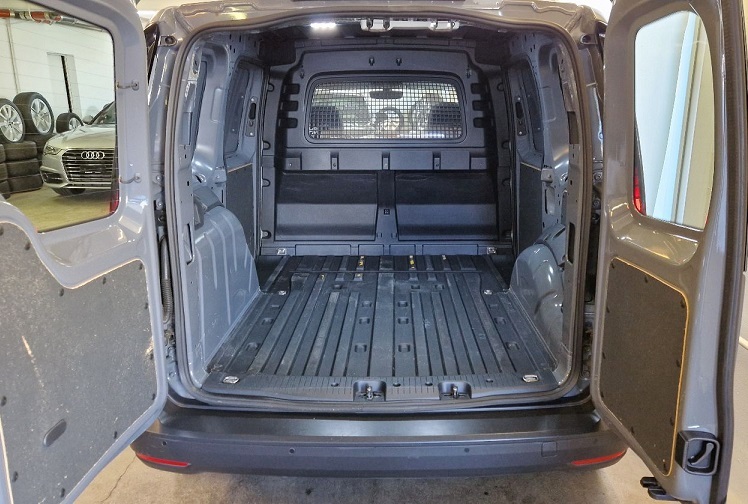 VW Caddy Cargo 1.5 TSI DSG ACC-image-12