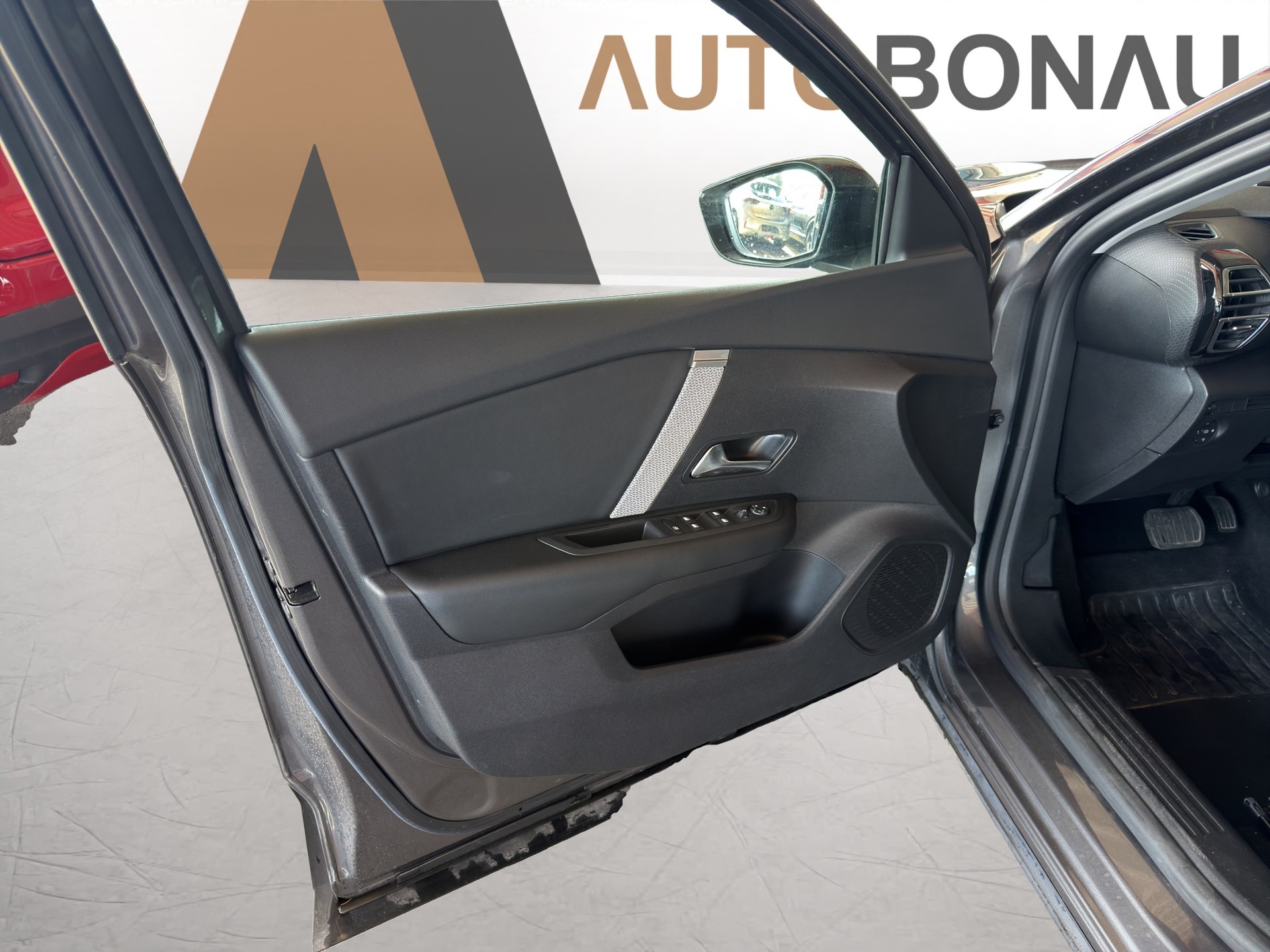 CITROEN C4 1.2 PureTech Max-image-10