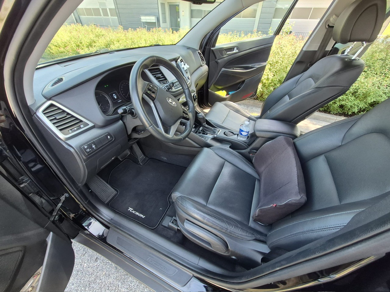 HYUNDAI Tucson 2.0 CRDI Vertex 4WD Automatic-image-2