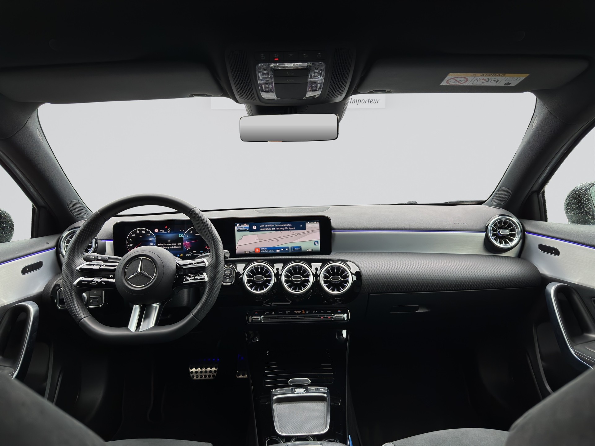 MERCEDES-BENZ A 200 7G-DCT AMG Line Night-image-12