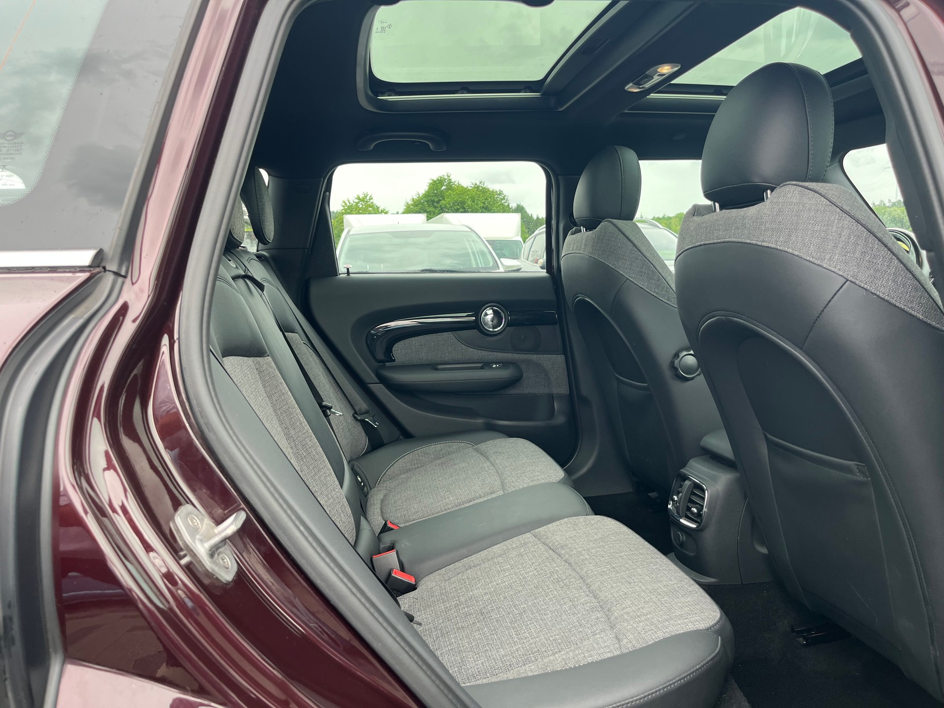 MINI Clubman Cooper-image-11