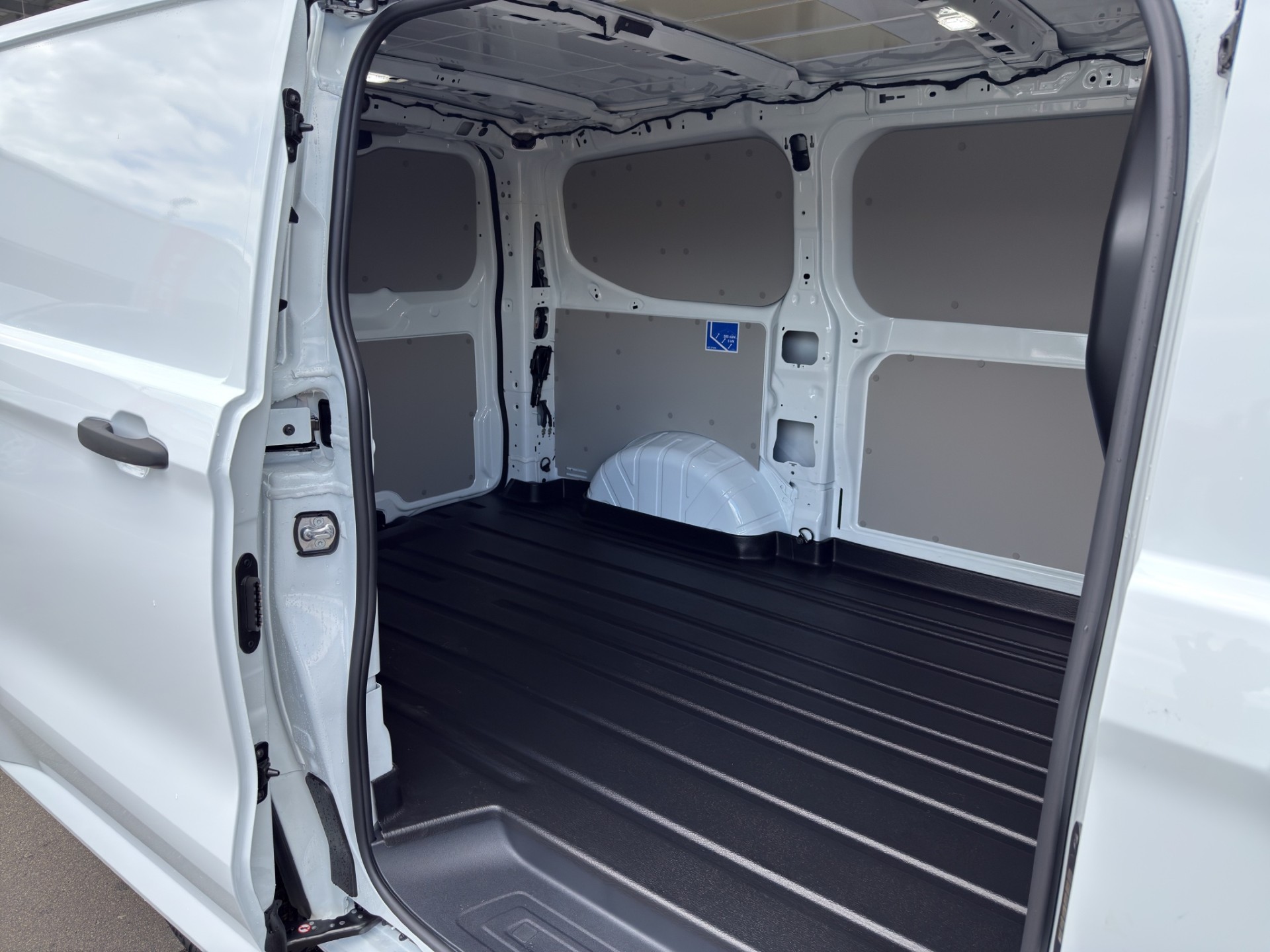 FORD Transit C Van 280 L1 2.0 EcoBlue 110 Trend-image-11