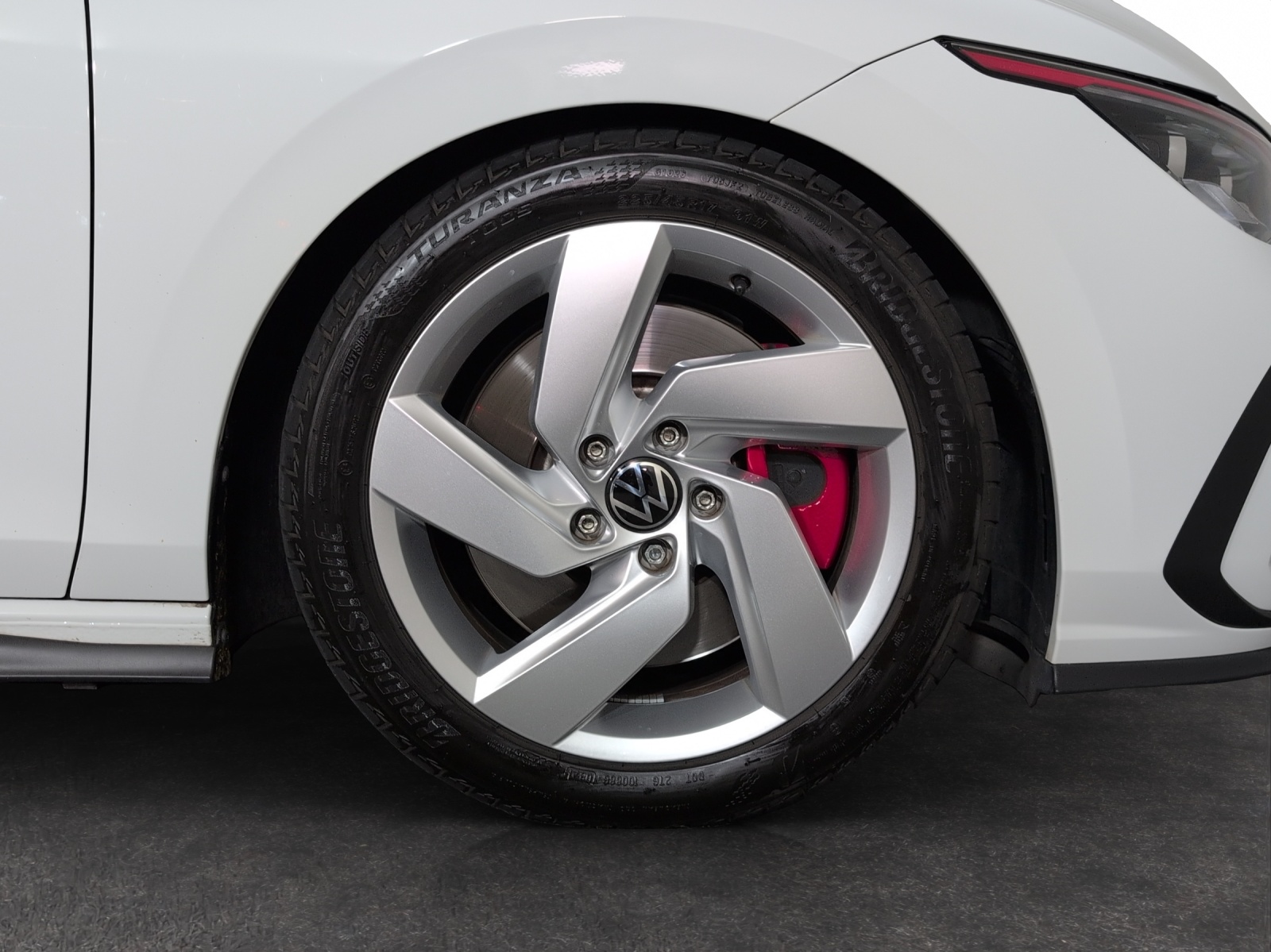 VW Golf 2.0 TSI GTI DSG-image-4