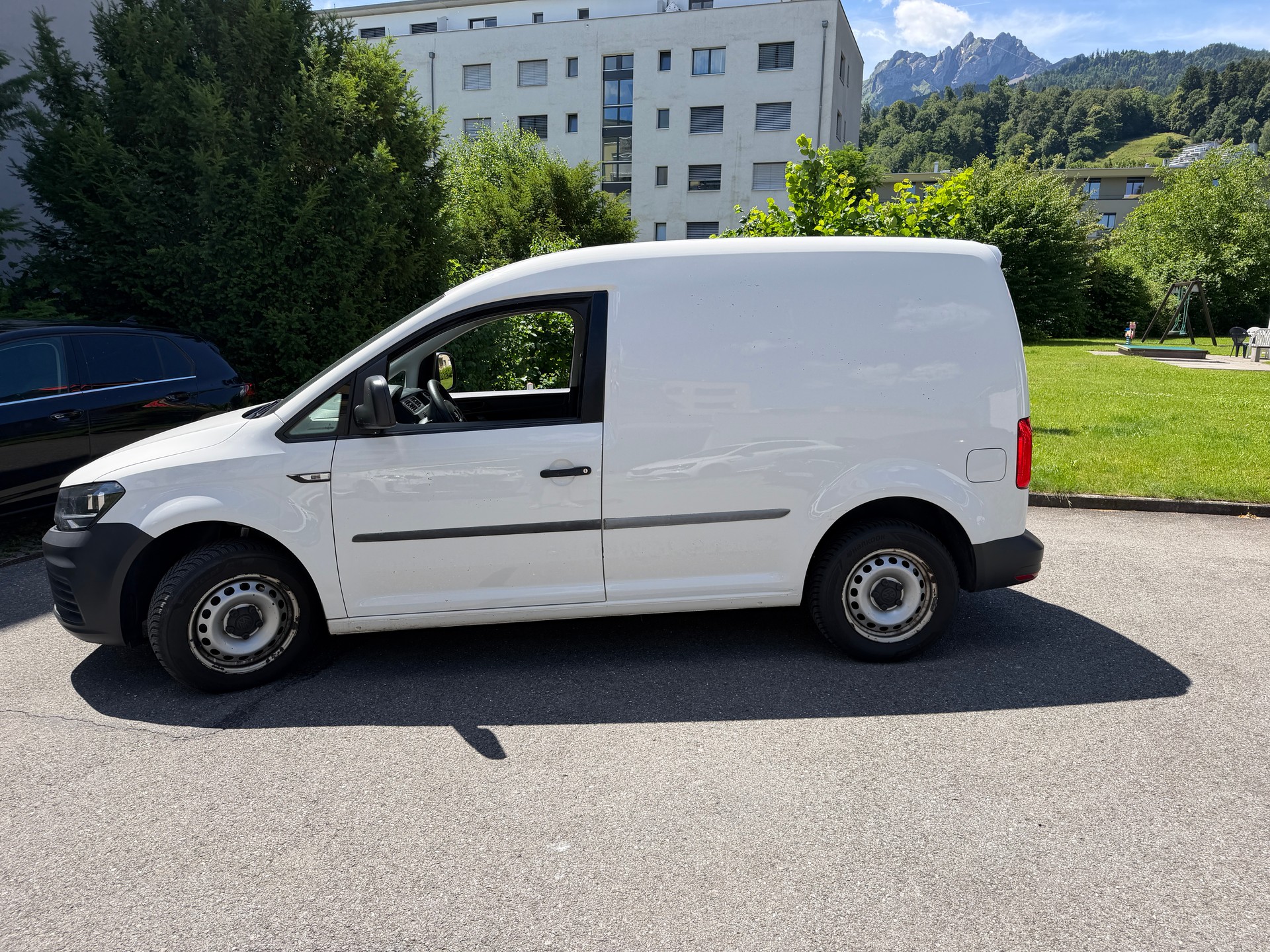 VW Caddy 4 1.2-image-1