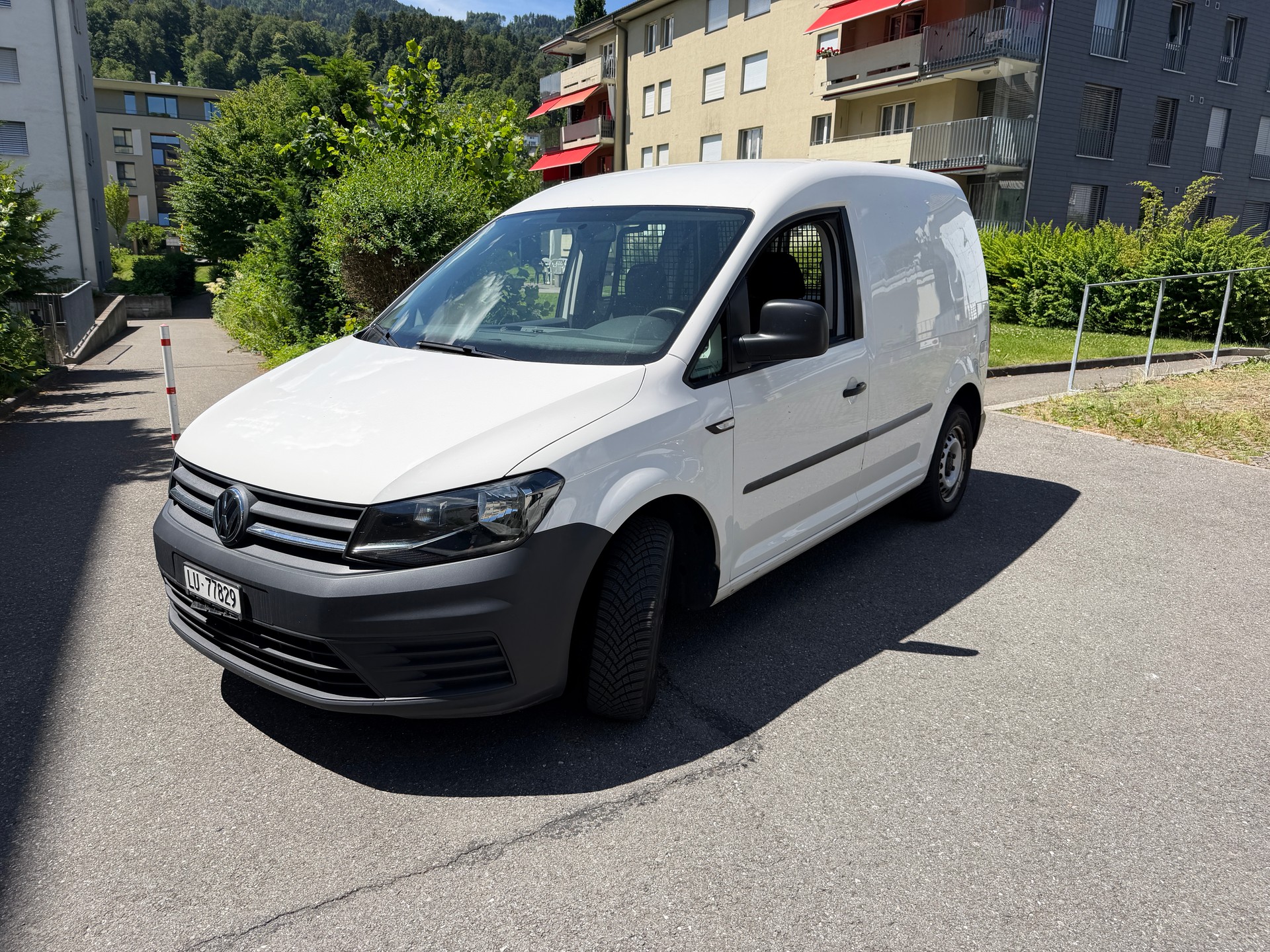 VW Caddy 4 1.2-image-0