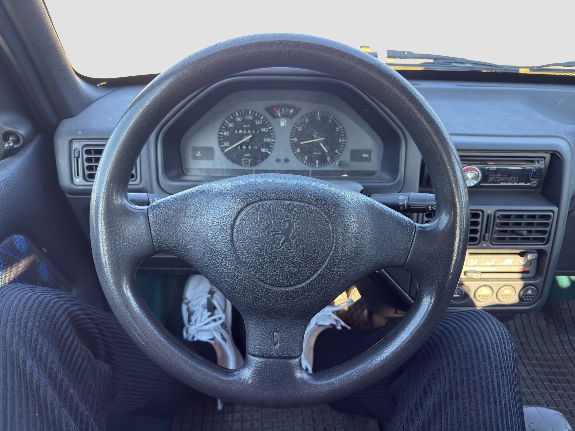 PEUGEOT 106 1.6 Automatic-image-13