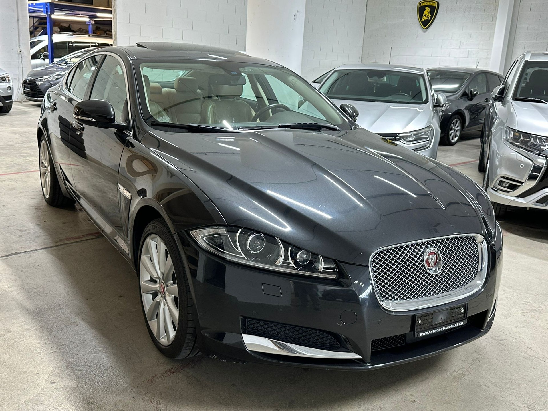 JAGUAR XF 3.0 V6 S/C 4x4-image-1