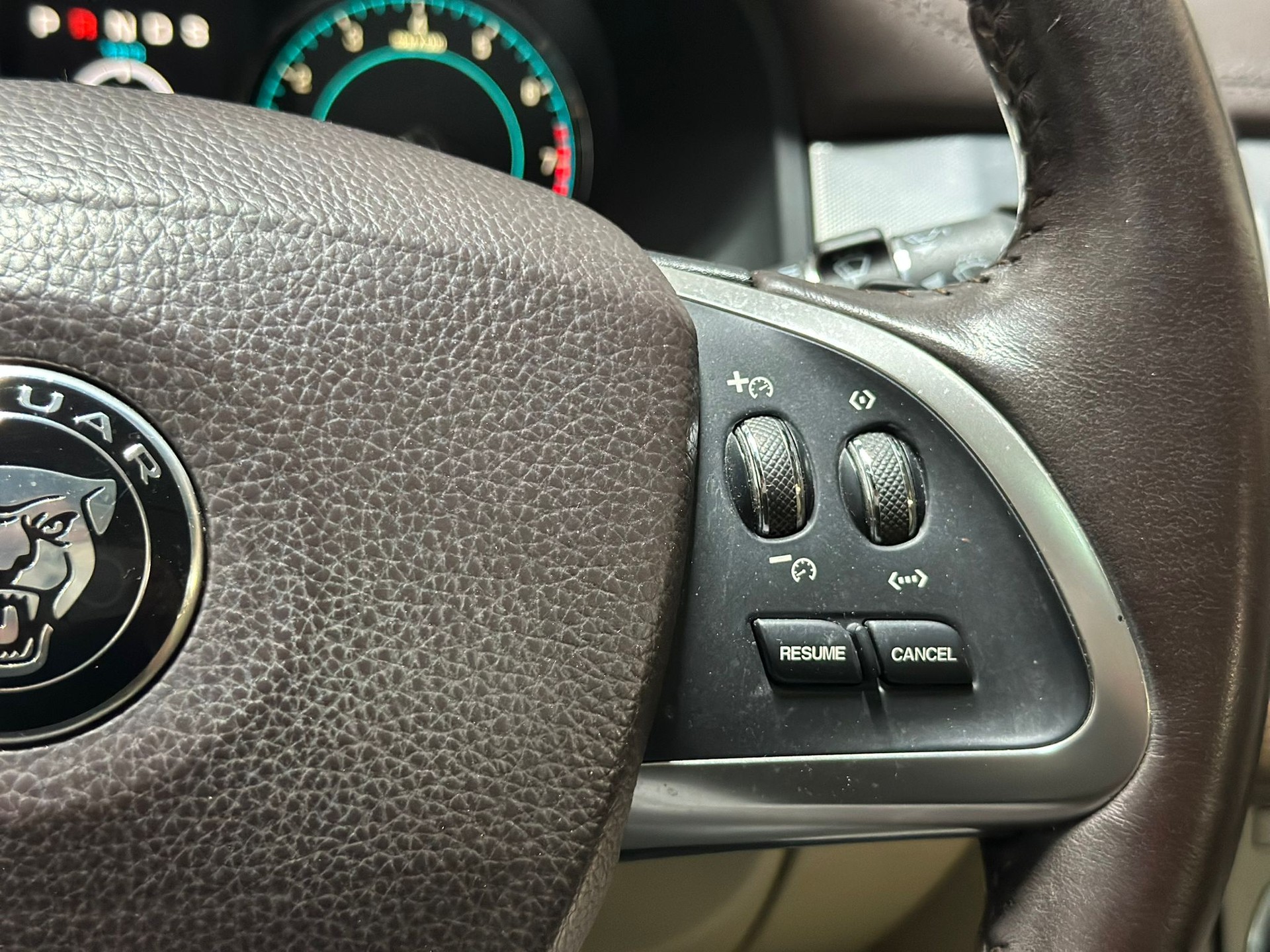 JAGUAR XF 3.0 V6 S/C 4x4-image-10