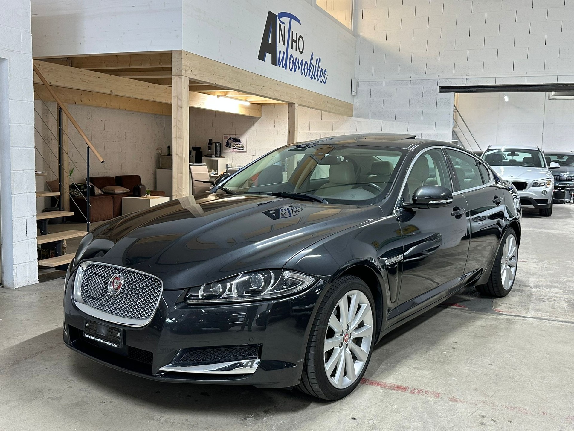 JAGUAR XF 3.0 V6 S/C 4x4-image-0