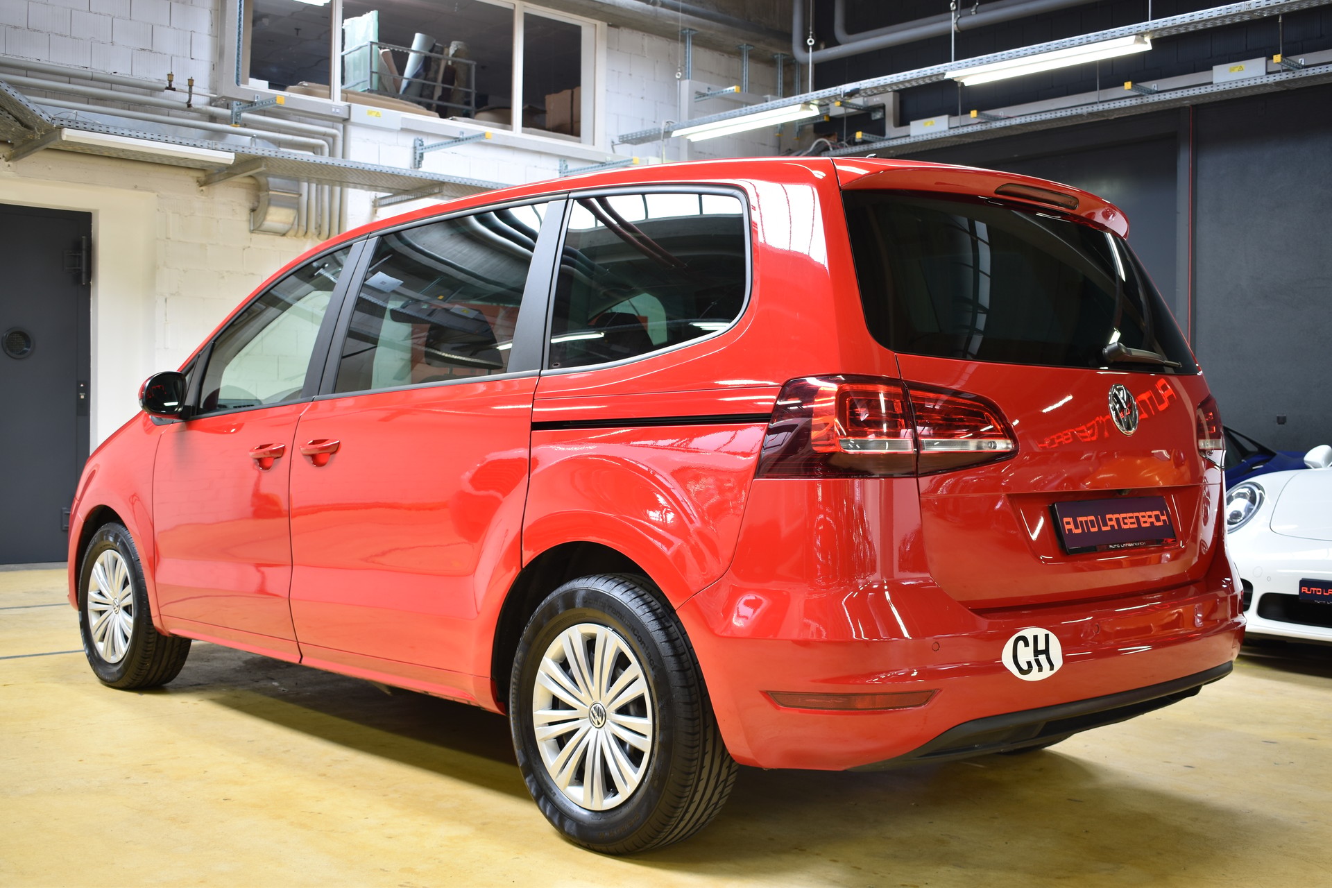 VW Sharan 2.0 TDI BMT Trendline-image-2