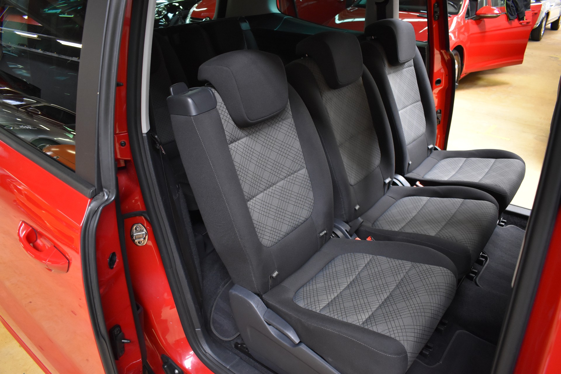 VW Sharan 2.0 TDI BMT Trendline-image-12
