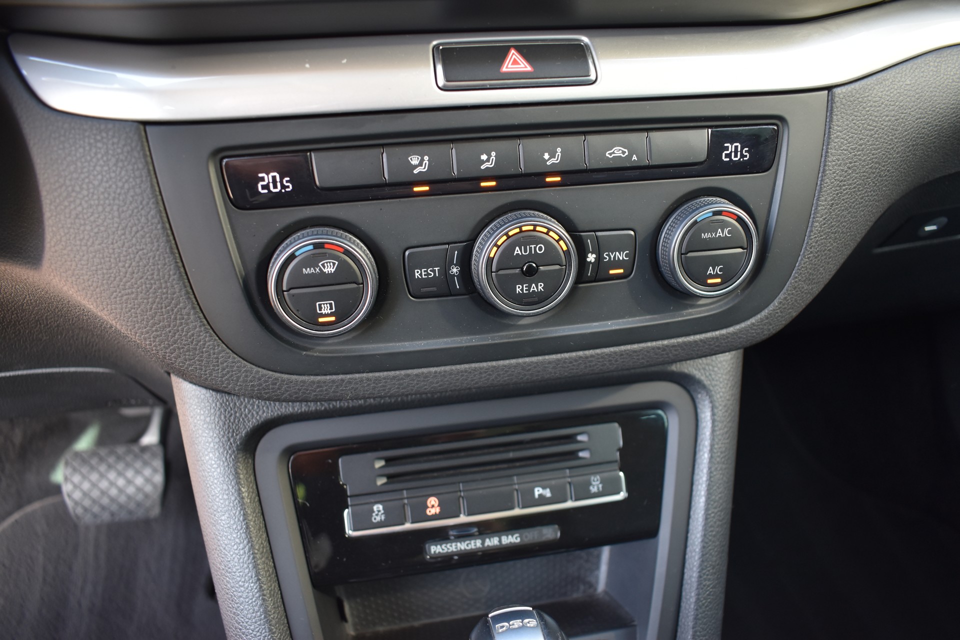 VW Sharan 2.0 TDI BMT Trendline-image-26