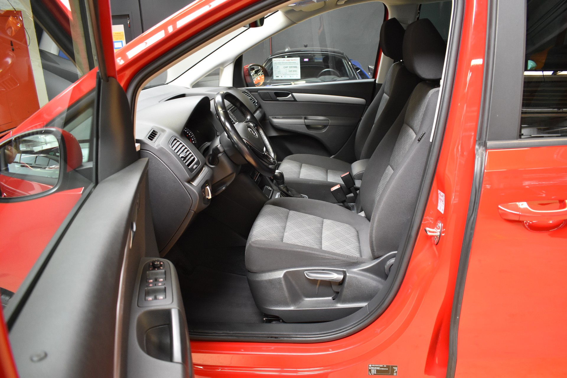 VW Sharan 2.0 TDI BMT Trendline-image-8