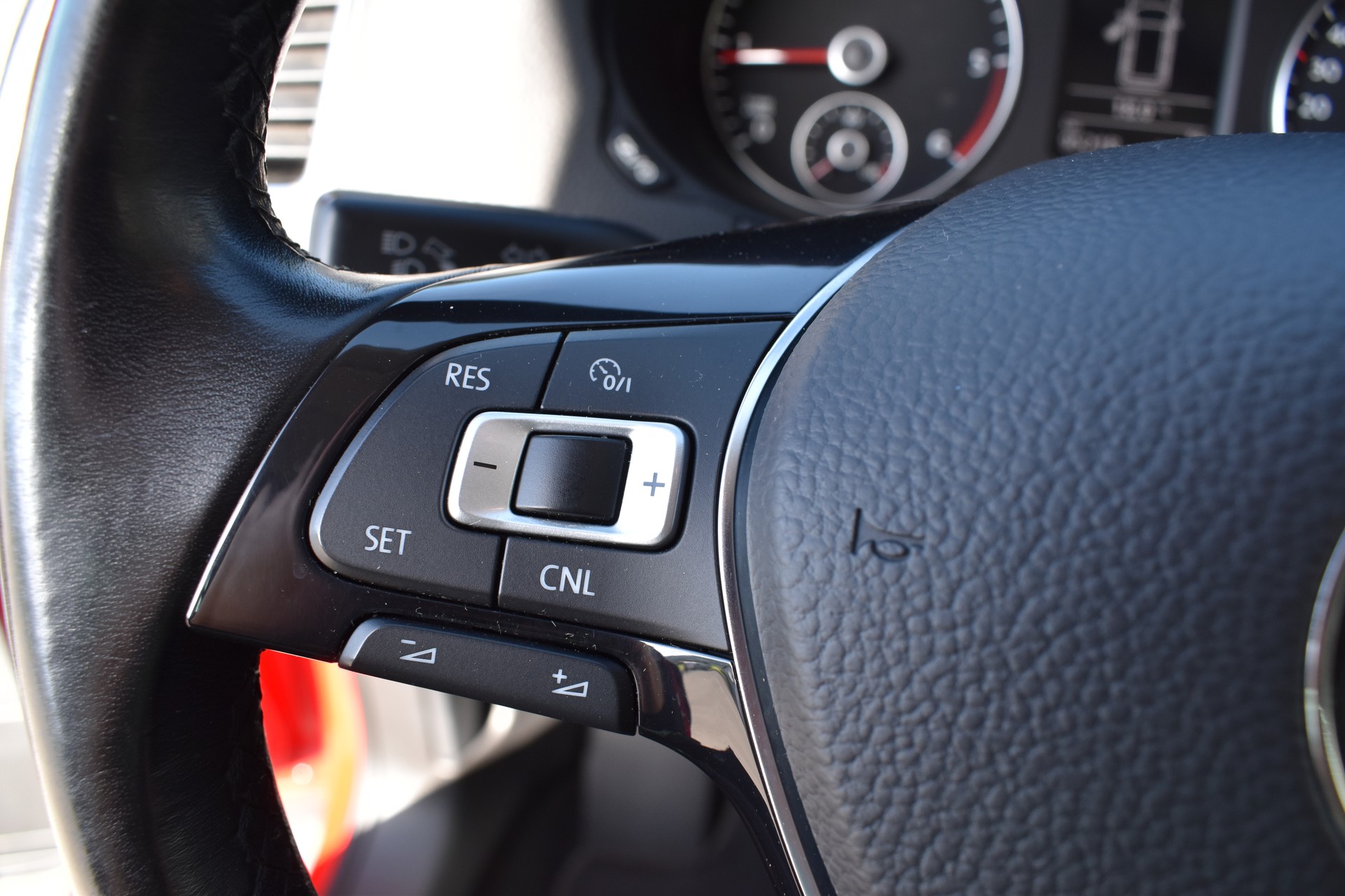 VW Sharan 2.0 TDI BMT Trendline-image-23