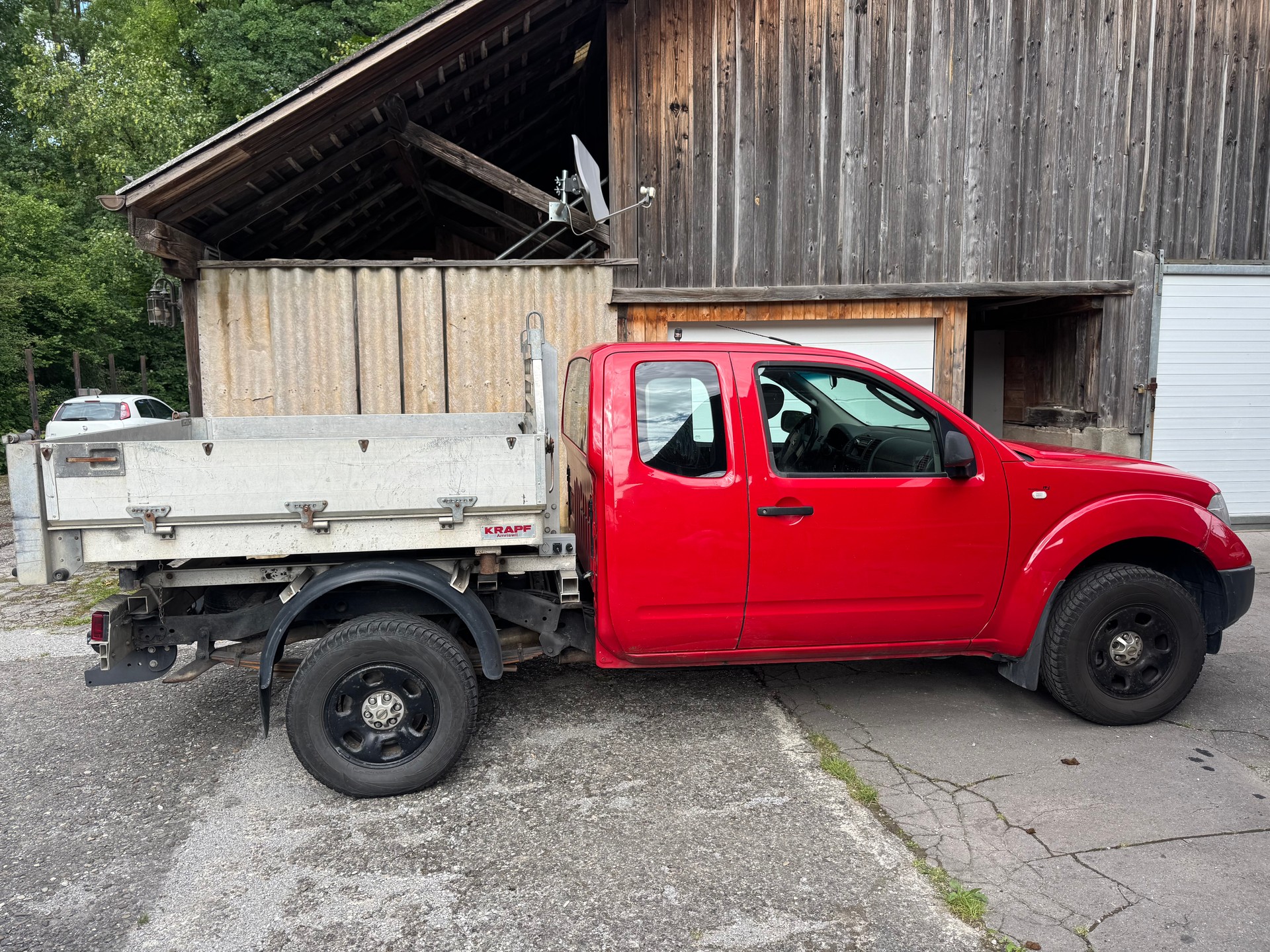 NISSAN Navara King Cab SE 2.5 dCi 4WD-image-3
