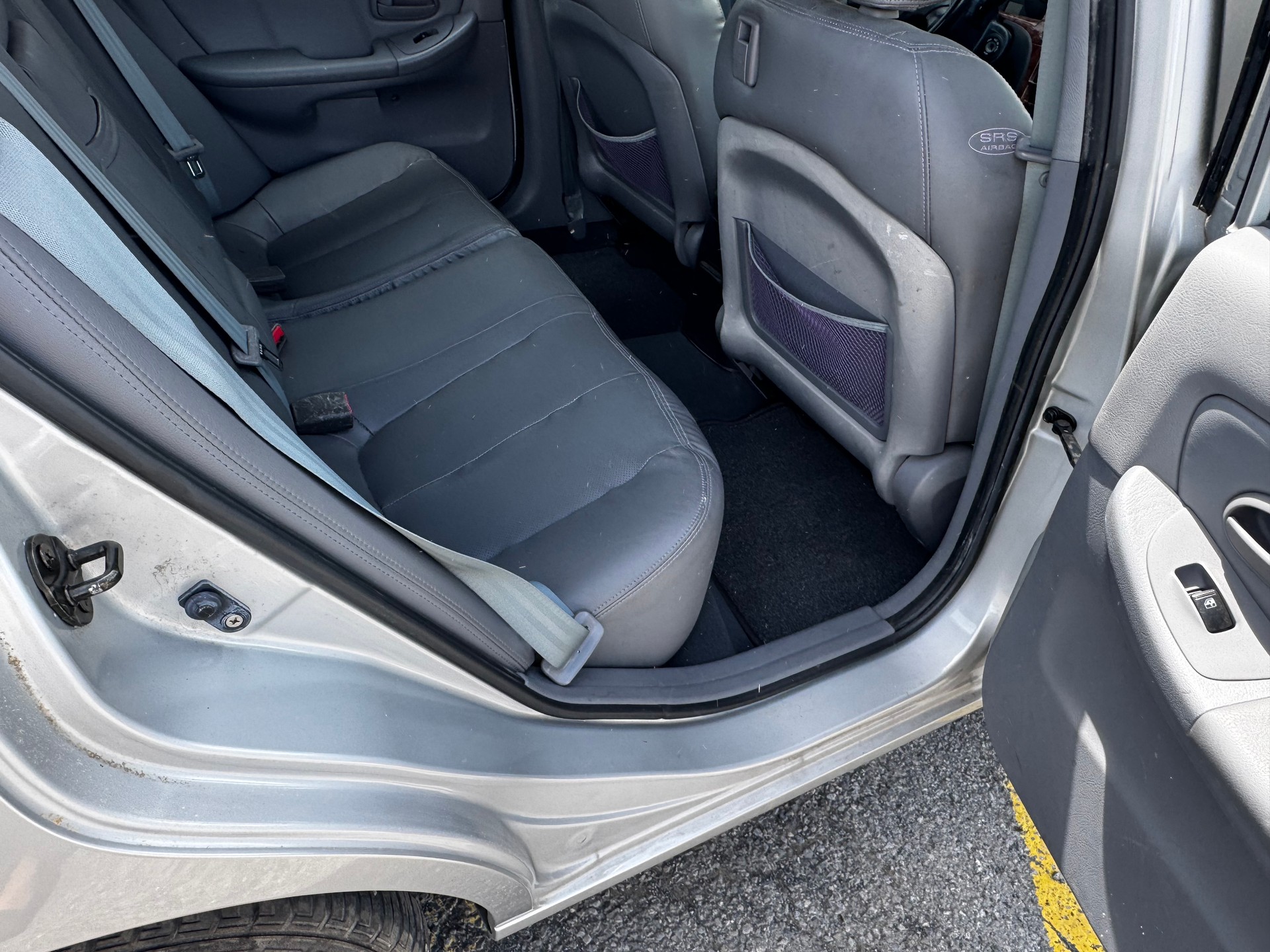 HYUNDAI Elantra 2.0 16V Swiss Edition-image-7